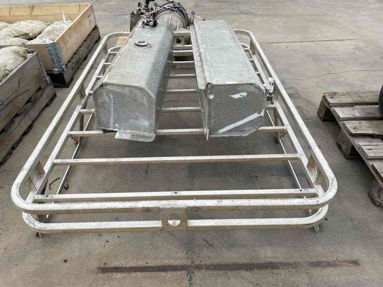 TJM Aluminium Roof Rack and 2 x Alum Fuel Tanks TVAA Pty Ltd T/A