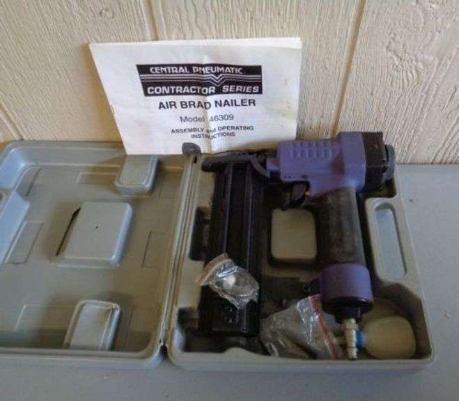 Central Pneumatic Air Brad Nailer. ( 3A) Texas Online Auction House