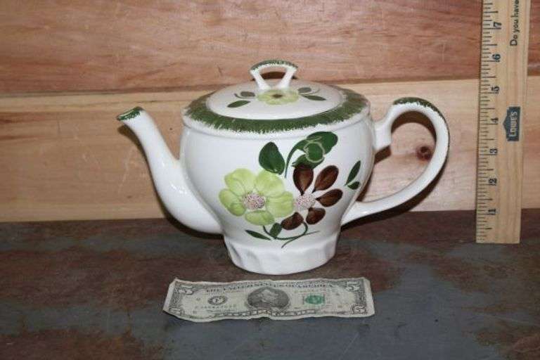 Vintage Blue ridge southern pottery teapot "Green Briar" CASH ONLY