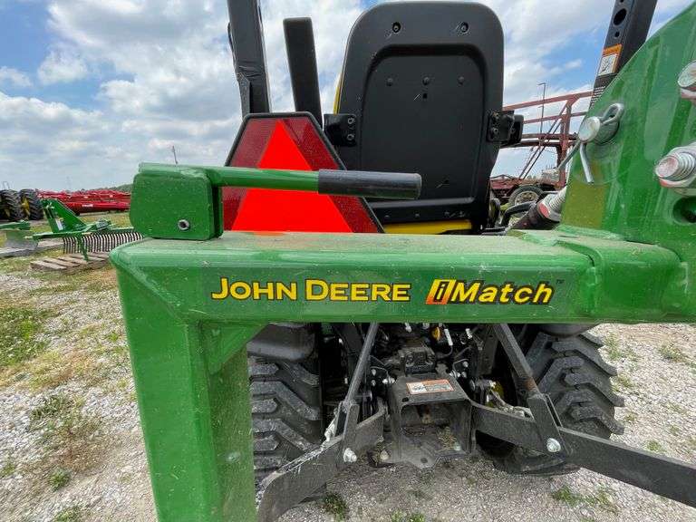 JOHN DEERE Imatch Quick Hitch United Edge Real Estate & Auction