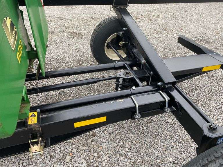 Horst 45 All Steer Header Wagon Walton Realty and Auction Co. LLC