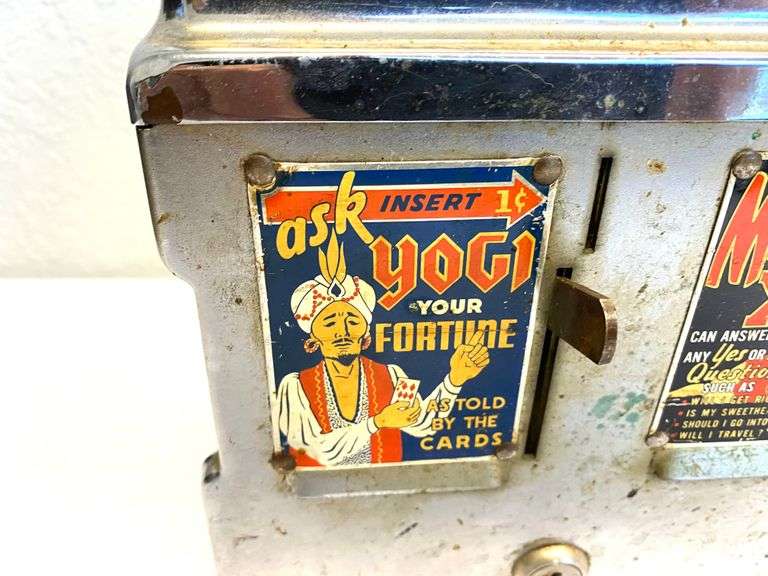 VINTAGE FORTUNE TELLING COIN OP VENDING MACHINE Auctionology LLC