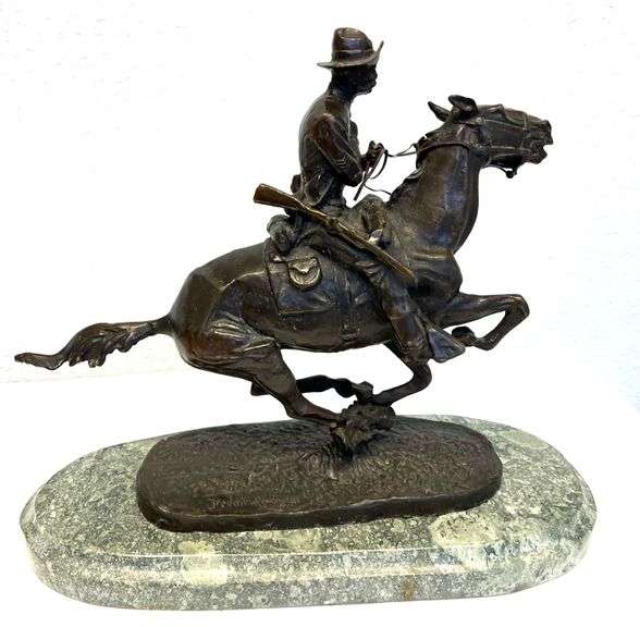 FREDERIC REMINGTON BRONZE SCULPTURE "TROOPER OF THE PLAINS