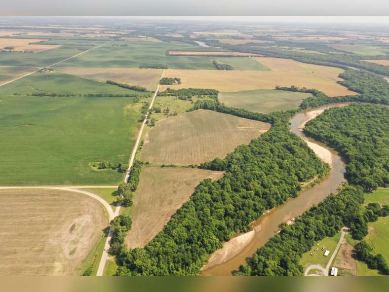 40th Ave. N & Valley Rd., Belle Plaine, KS J.P. Weigand & Sons, Inc