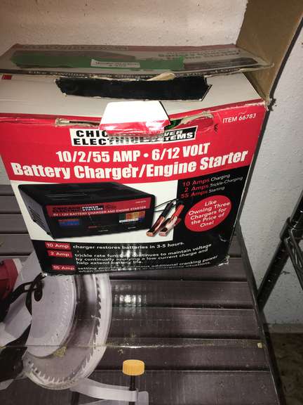 Chicago Electric Battery Charger W/ Box - Wolfe Auction & Realty, LLC