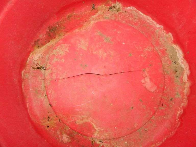 2 Large Bucket Wolfe Auction & Realty, LLC