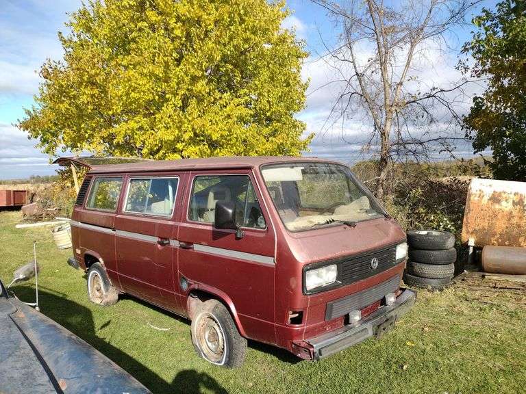 VW Vanagon GL 1987 W. Yoder Auction