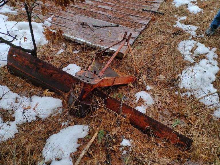 3 Point Hitch Blade W. Yoder Auction
