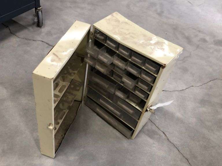 Small Bolt Bin Yorkton Auction Centre