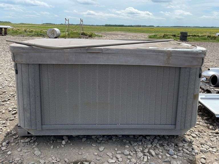 6 Man Hot Tub Needs Circuit Board Yorkton Auction Centre