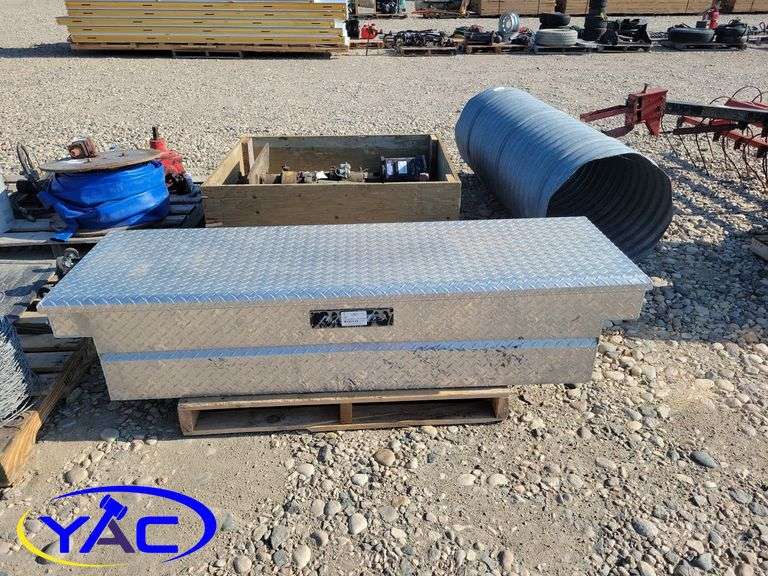 Lund Aluminum Tool Box Yorkton Auction Centre