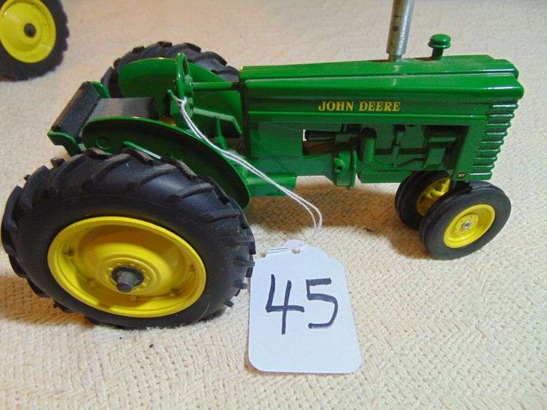 JD M NARROW FRONT Ziemer Hilbrands Auctions