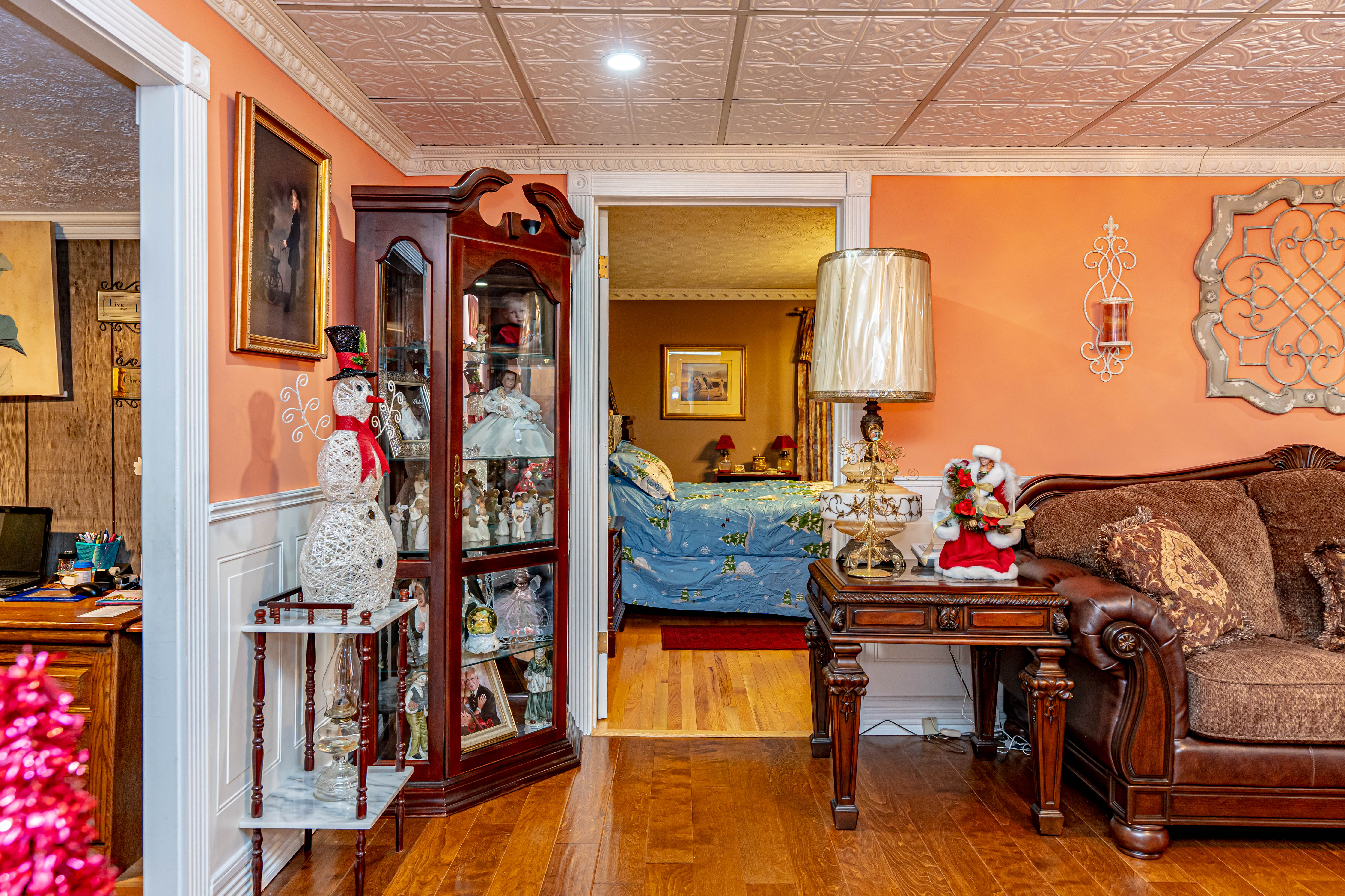 Auction 1047 Phelps Johnson Rd Saturday, July 25th 1000 am CDT