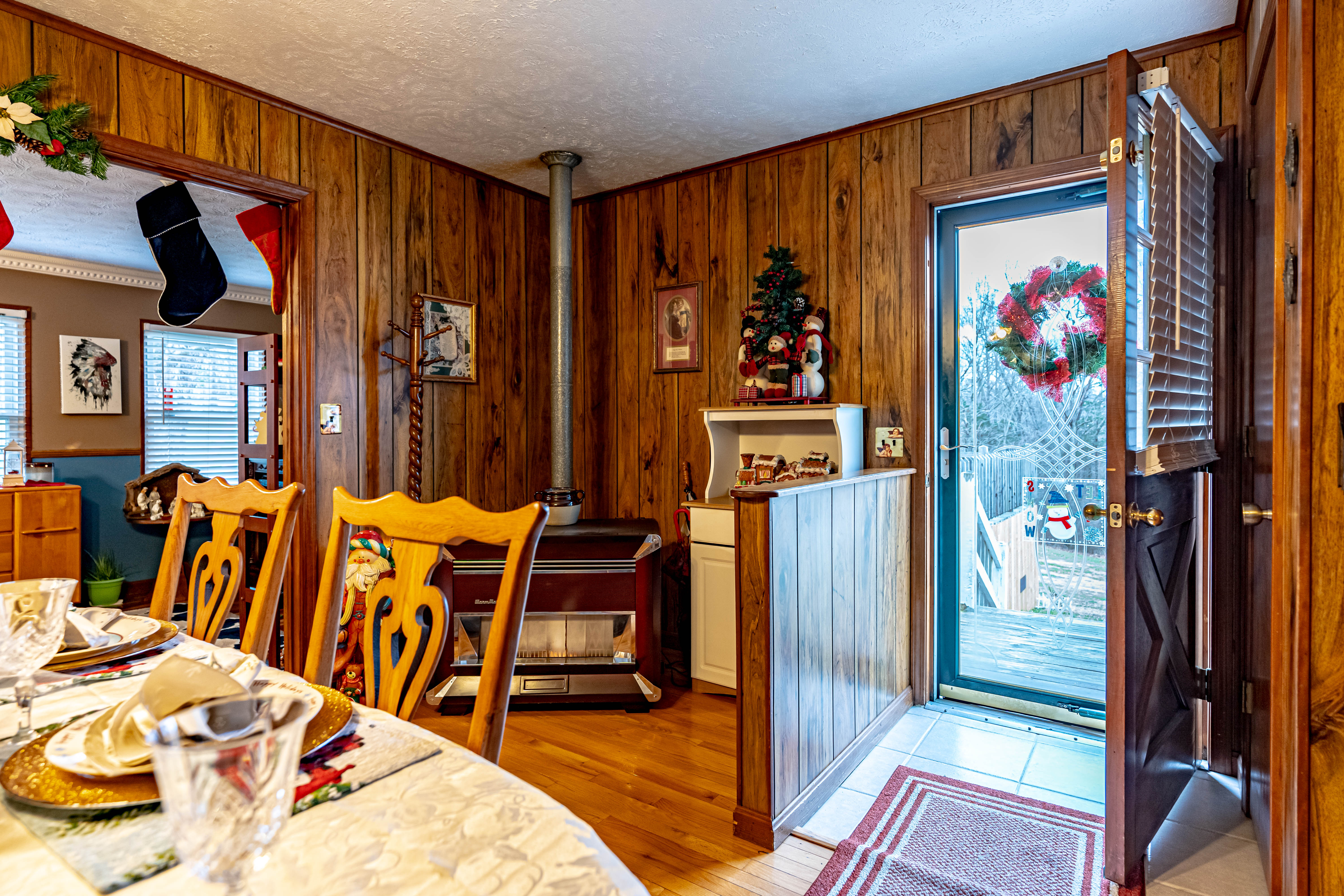 Auction 1047 Phelps Johnson Rd Saturday, July 25th 1000 am CDT