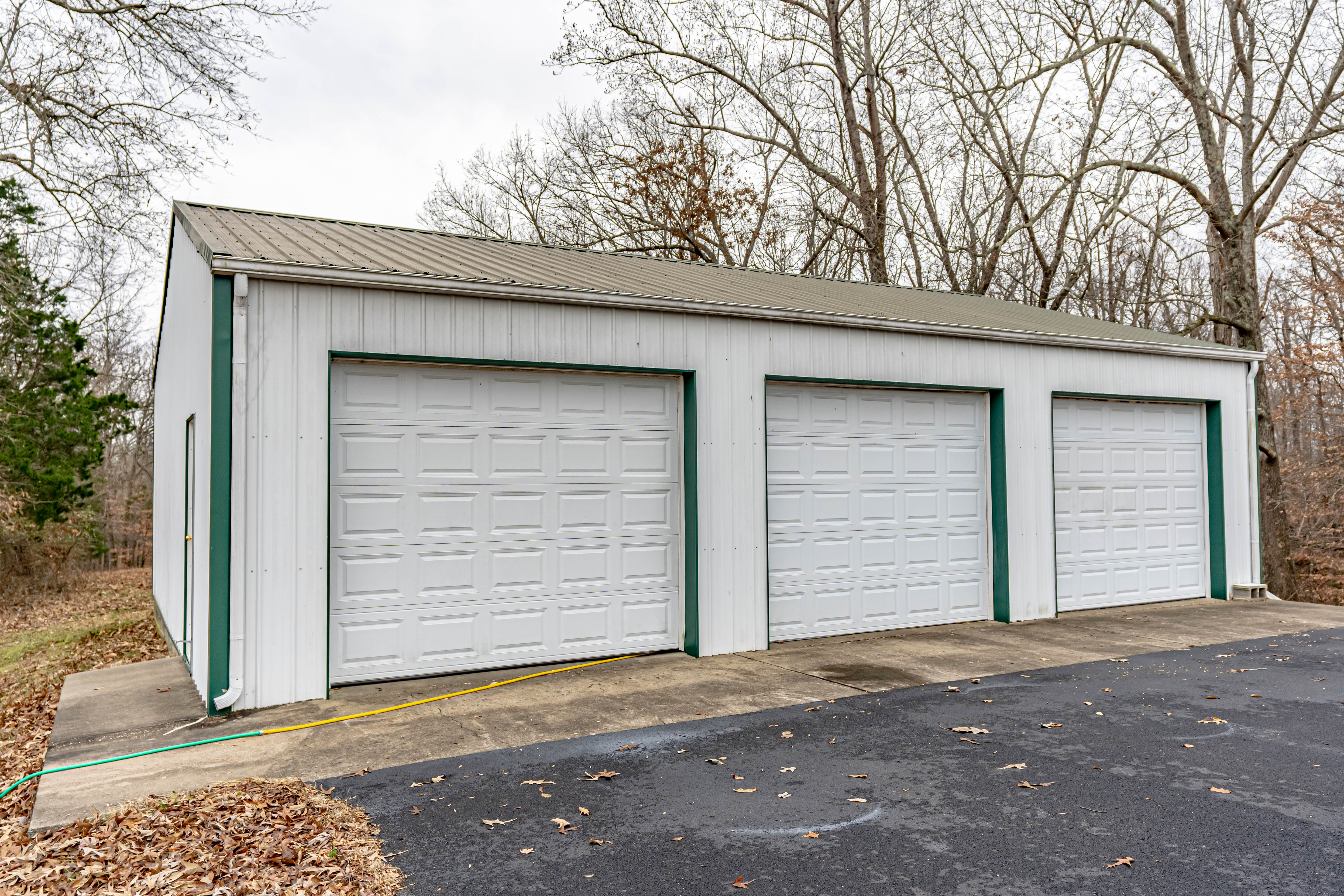 Auction 1047 Phelps Johnson Rd Saturday, July 25th 1000 am CDT