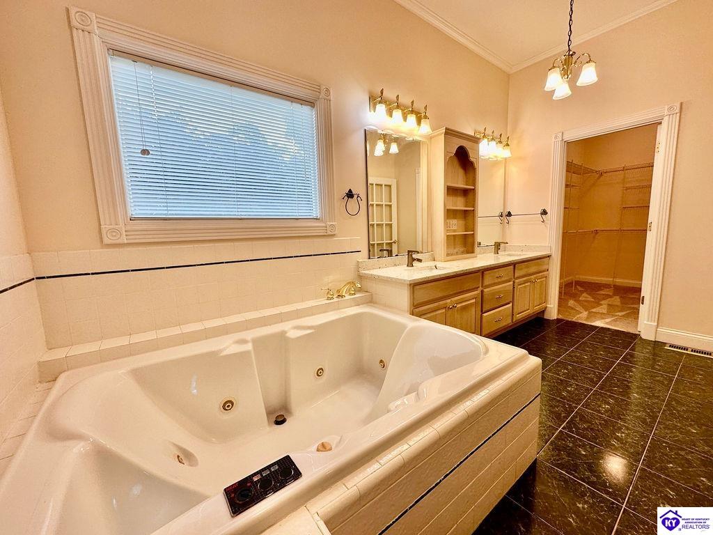 Auction Home in Elizabethtown Saturday, September 30th 1000AM