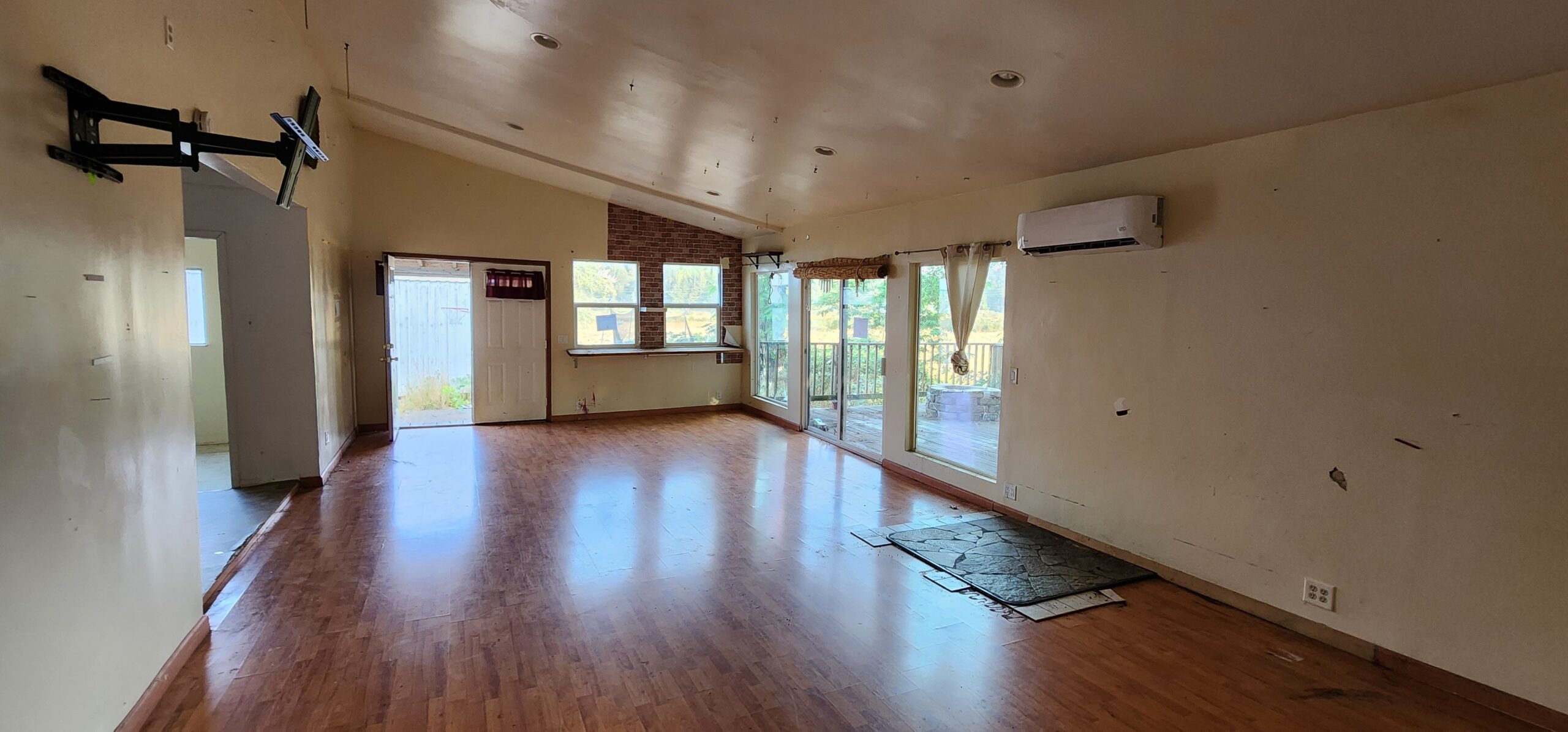 Online Auction Single Family Home, 2130 Southwest Blvd, Coos Bay, OR