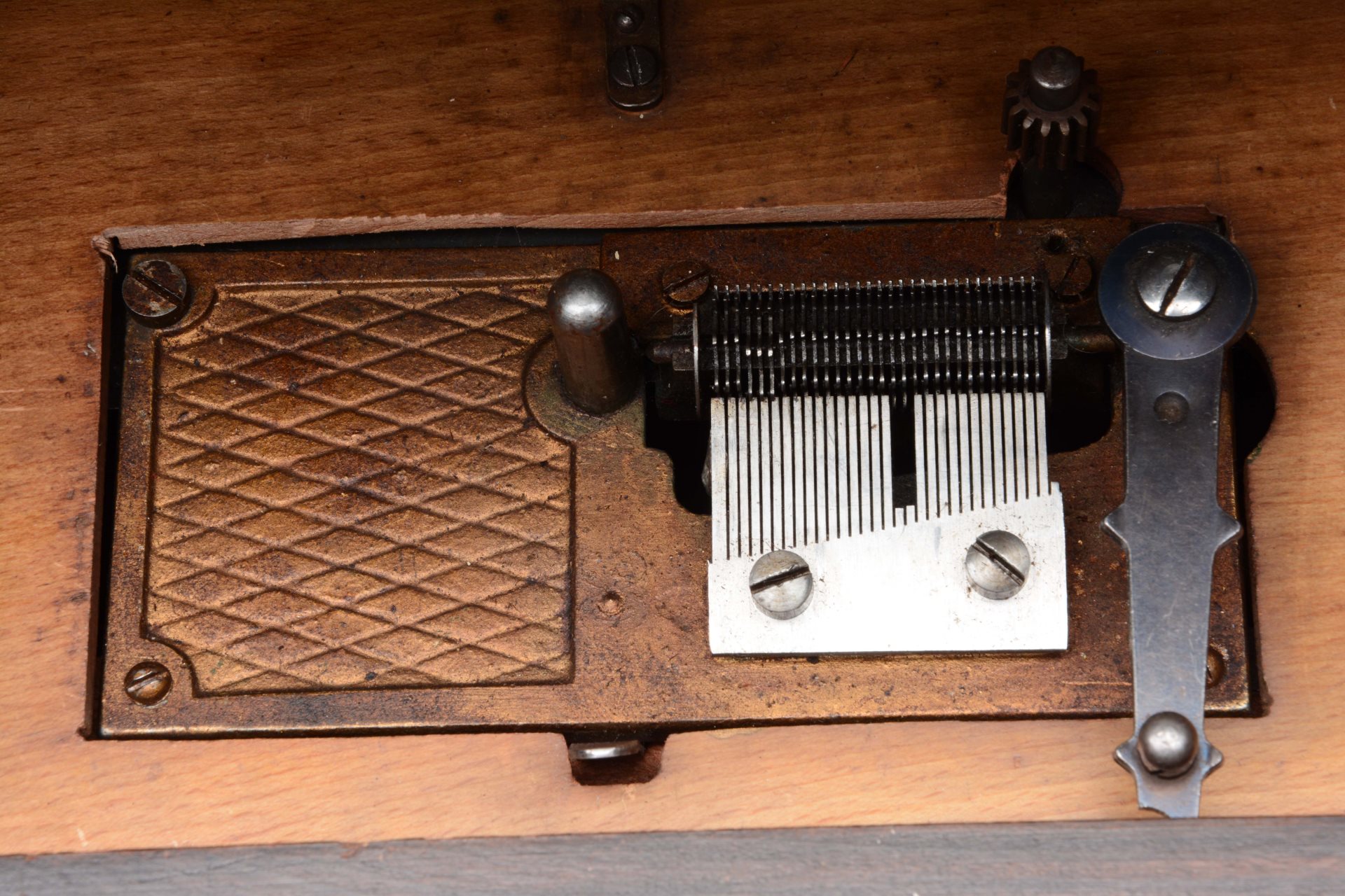 Lot Detail EARLY REUGE DISC MUSIC BOX CHRISTMAS TREE STAND.