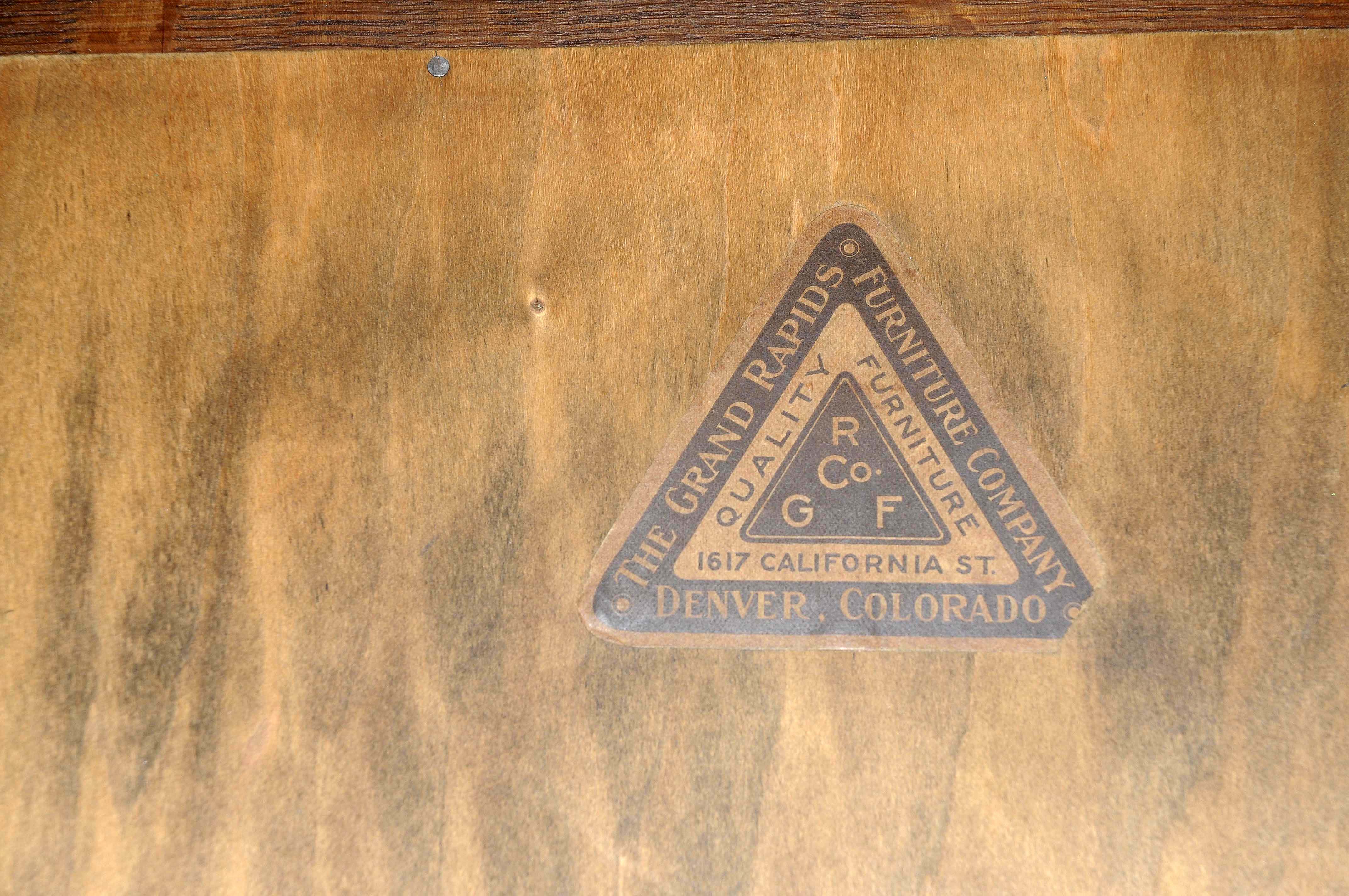 Lot Detail LUCE FURNITURE CO. GRAND RAPIDS DRESSER WITH MIRROR.