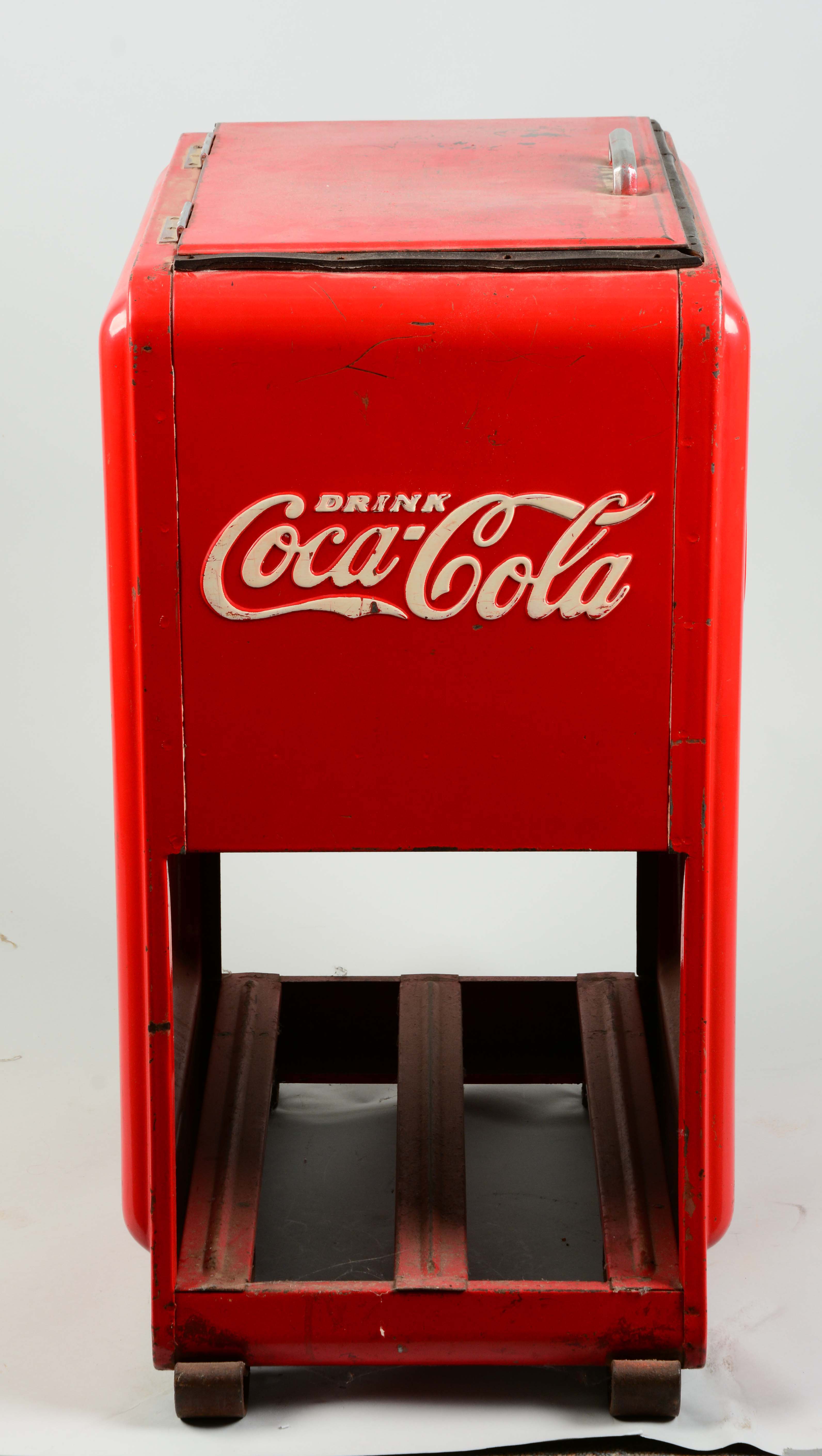 Lot Detail LARGE COCA COLA WESTINGHOUSE JUNIOR COOLER.