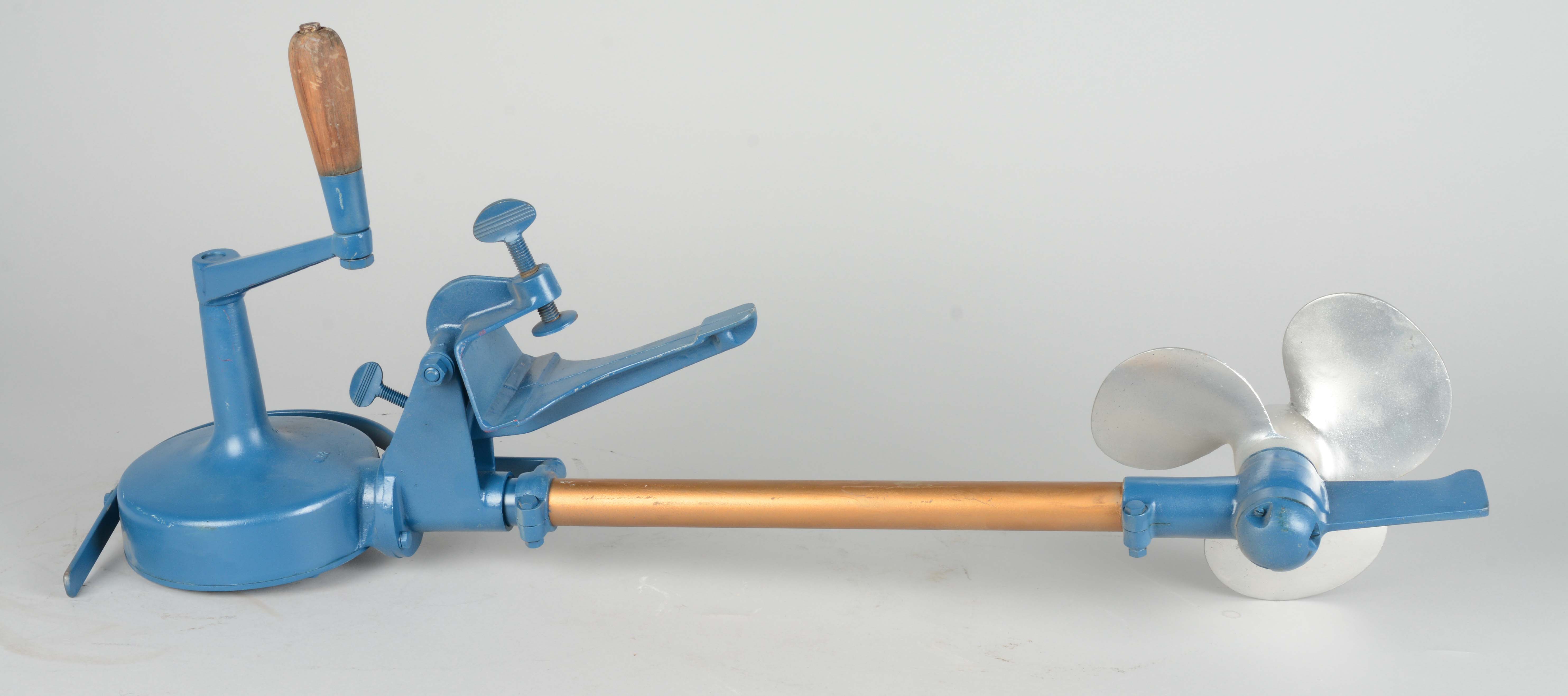 Lot Detail "ROPELLER" HAND CRANK OUTBOARD BOAT TROLLING MOTOR.