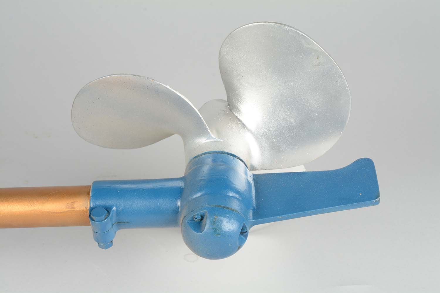 Lot Detail "ROPELLER" HAND CRANK OUTBOARD BOAT TROLLING MOTOR.