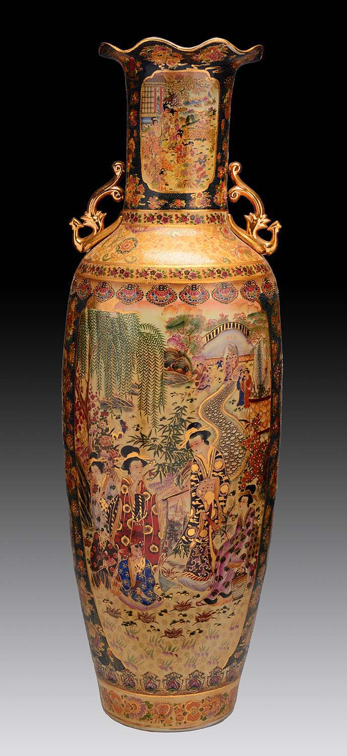Lot Detail LARGE SATSUMA ORIENTAL VASE.