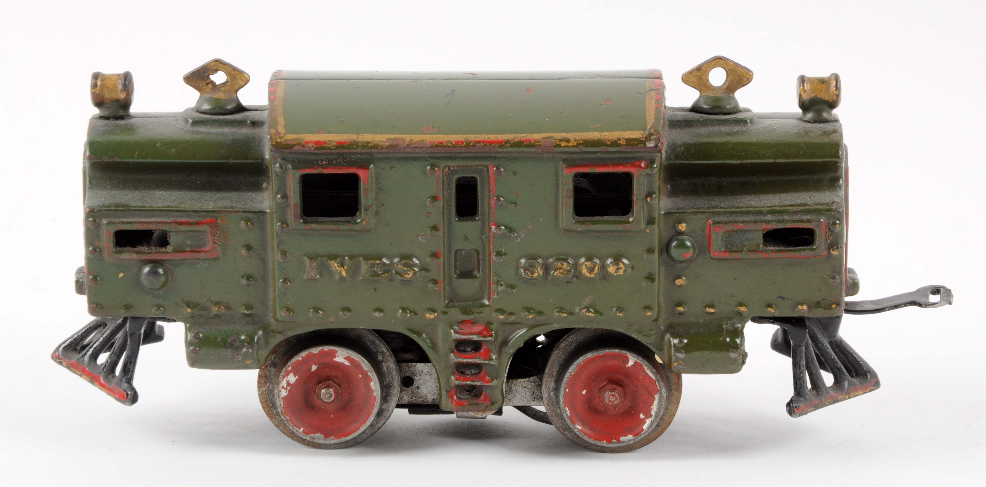 Lot Detail - EARLY IVES NO. 3200 PRE-WAR CAST O-GAUGE ENGINE.