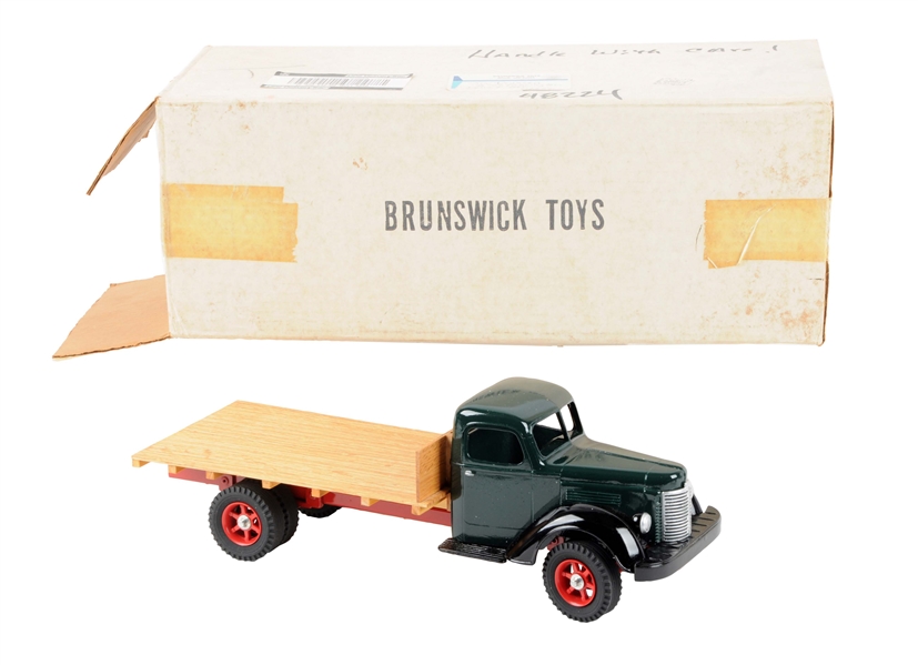Lot Detail PRESSED STEEL BRUNSWICK TOYS TRUCK WITH BOX.