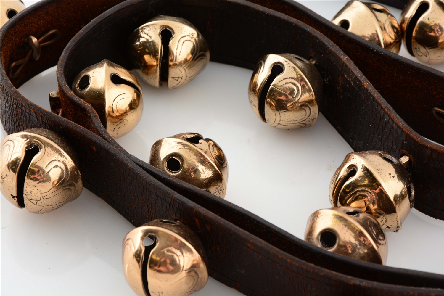 Lot Detail SET OF ANTIQUE BRASS SLEIGH BELLS.