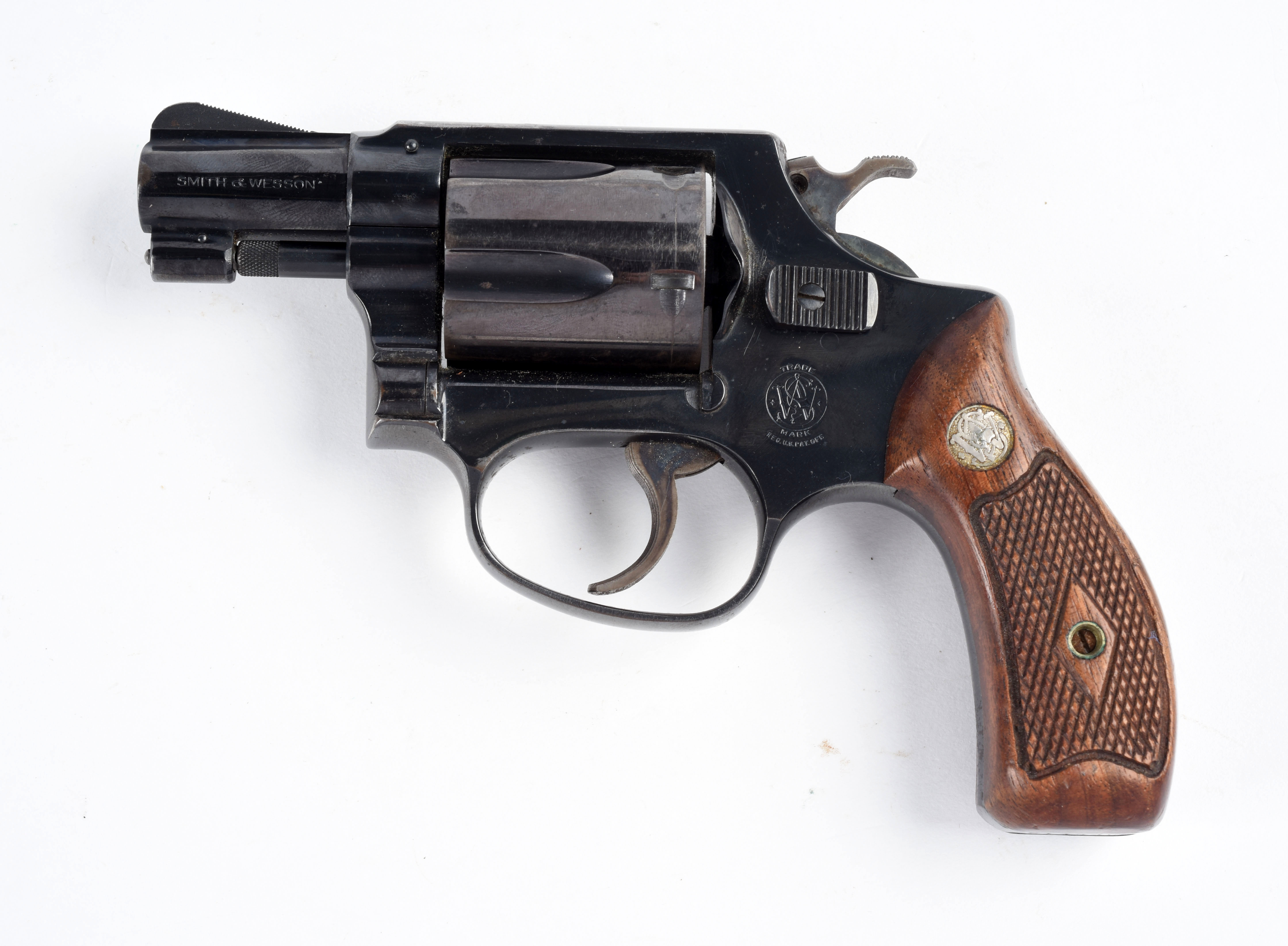 Lot Detail (C) S&W MODEL 36 DOUBLE ACTION REVOLVER.
