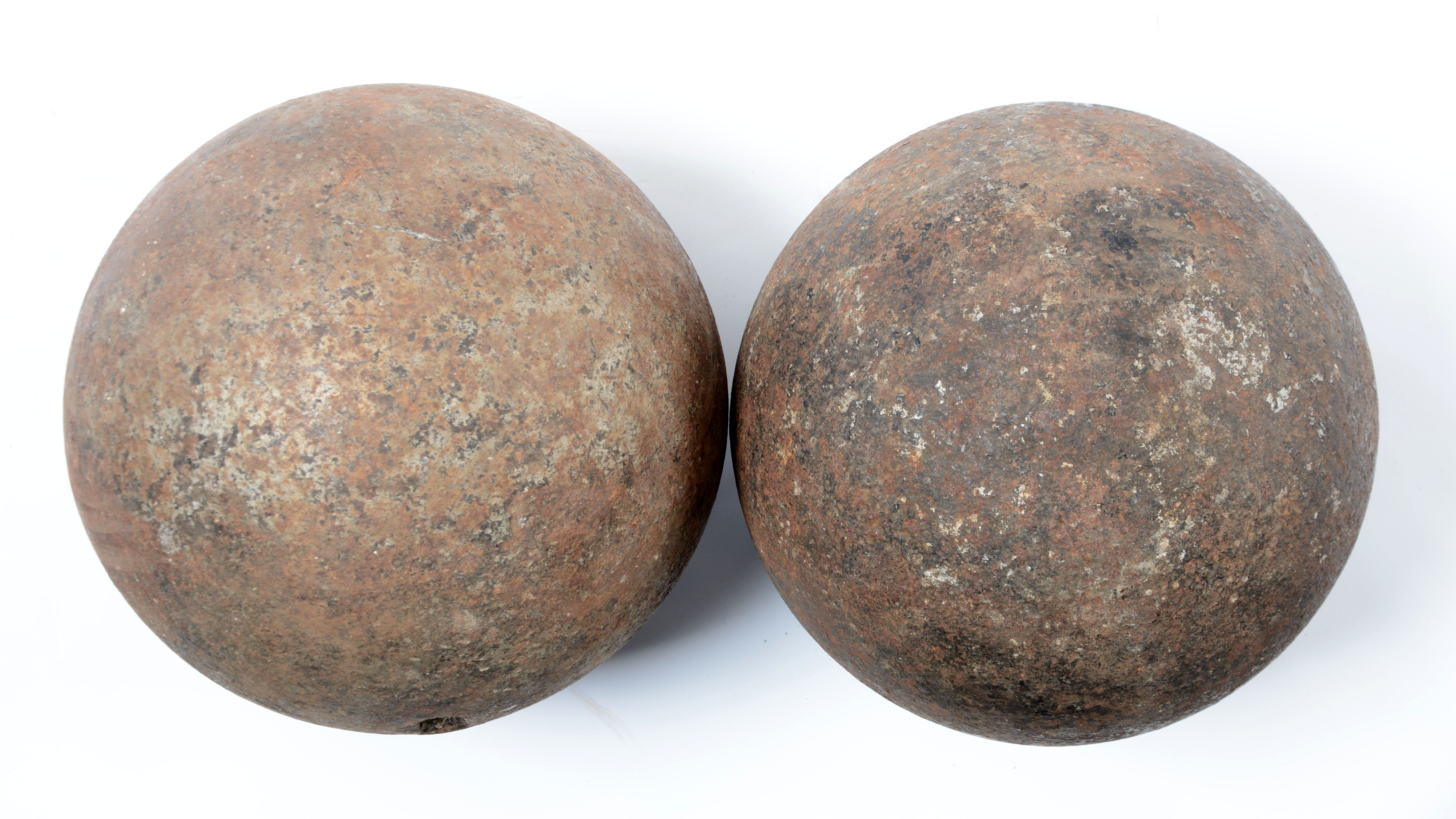 Lot Detail LOT OF 2 CIVIL WAR ERA CANNON BALLS.