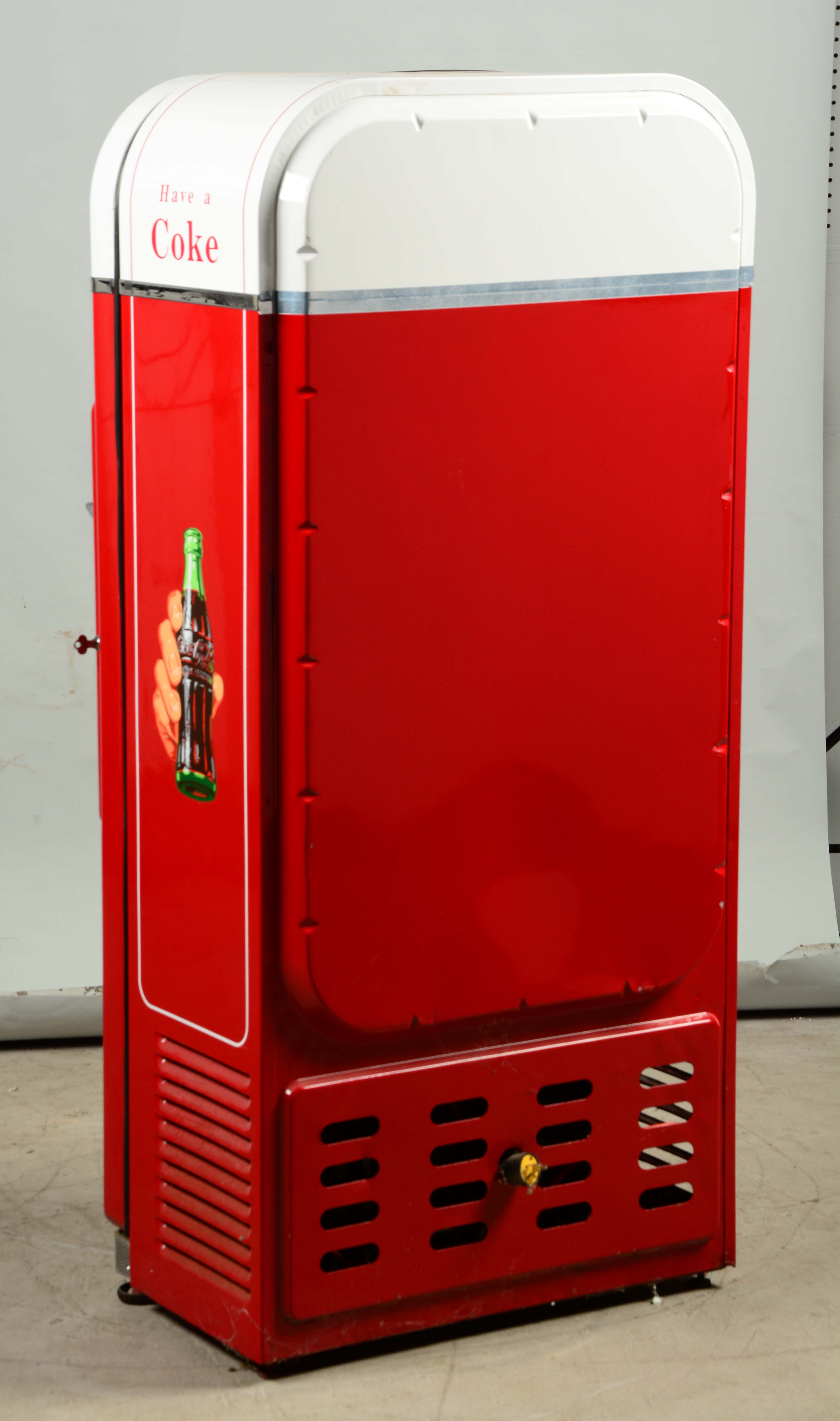 Lot Detail 10¢ VENDO H81B COCACOLA VENDING MACHINE.