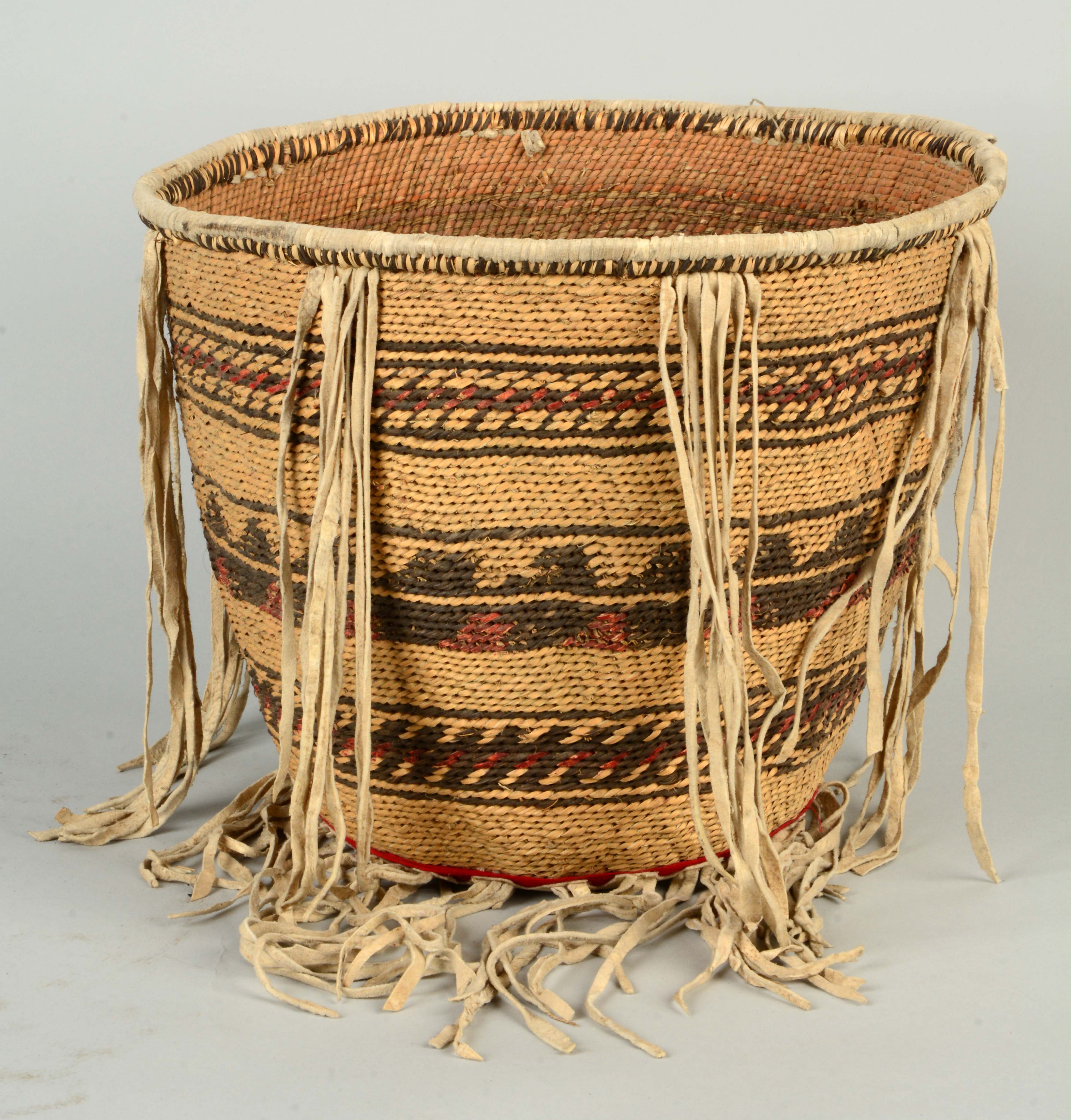 Lot Detail APACHE TWINED BURDEN BASKET.