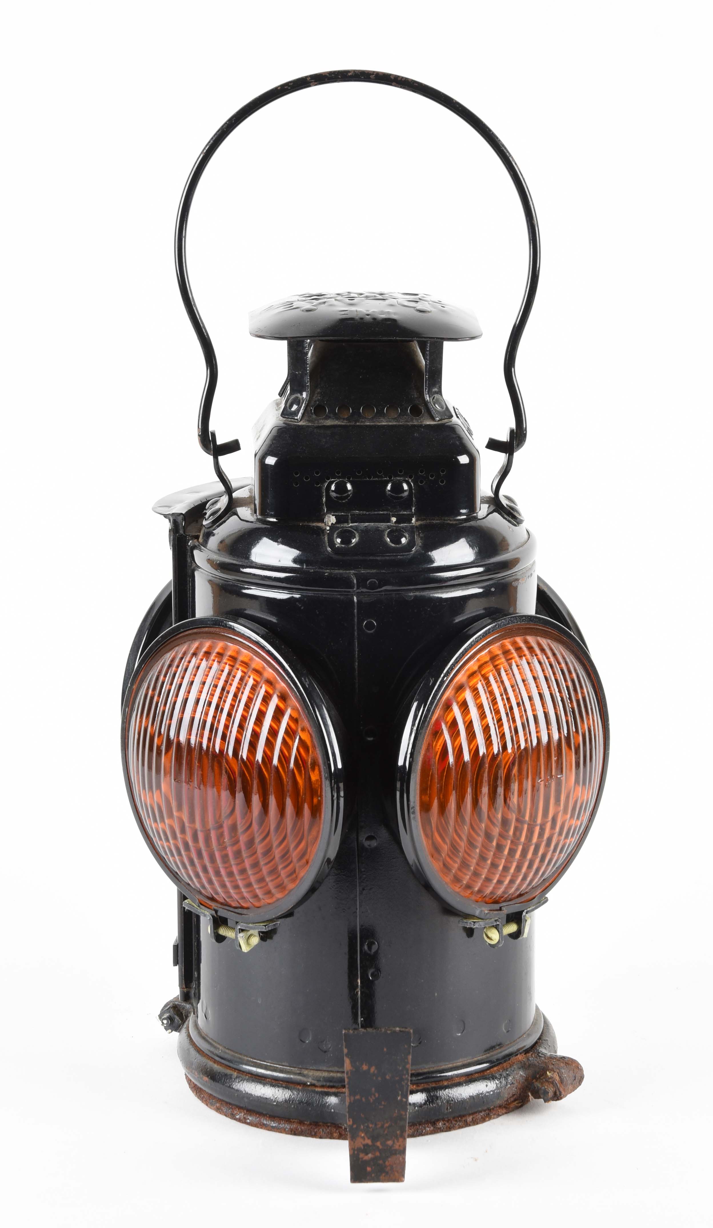 Lot Detail VINTAGE ADLAKE RAILROAD LANTERN.