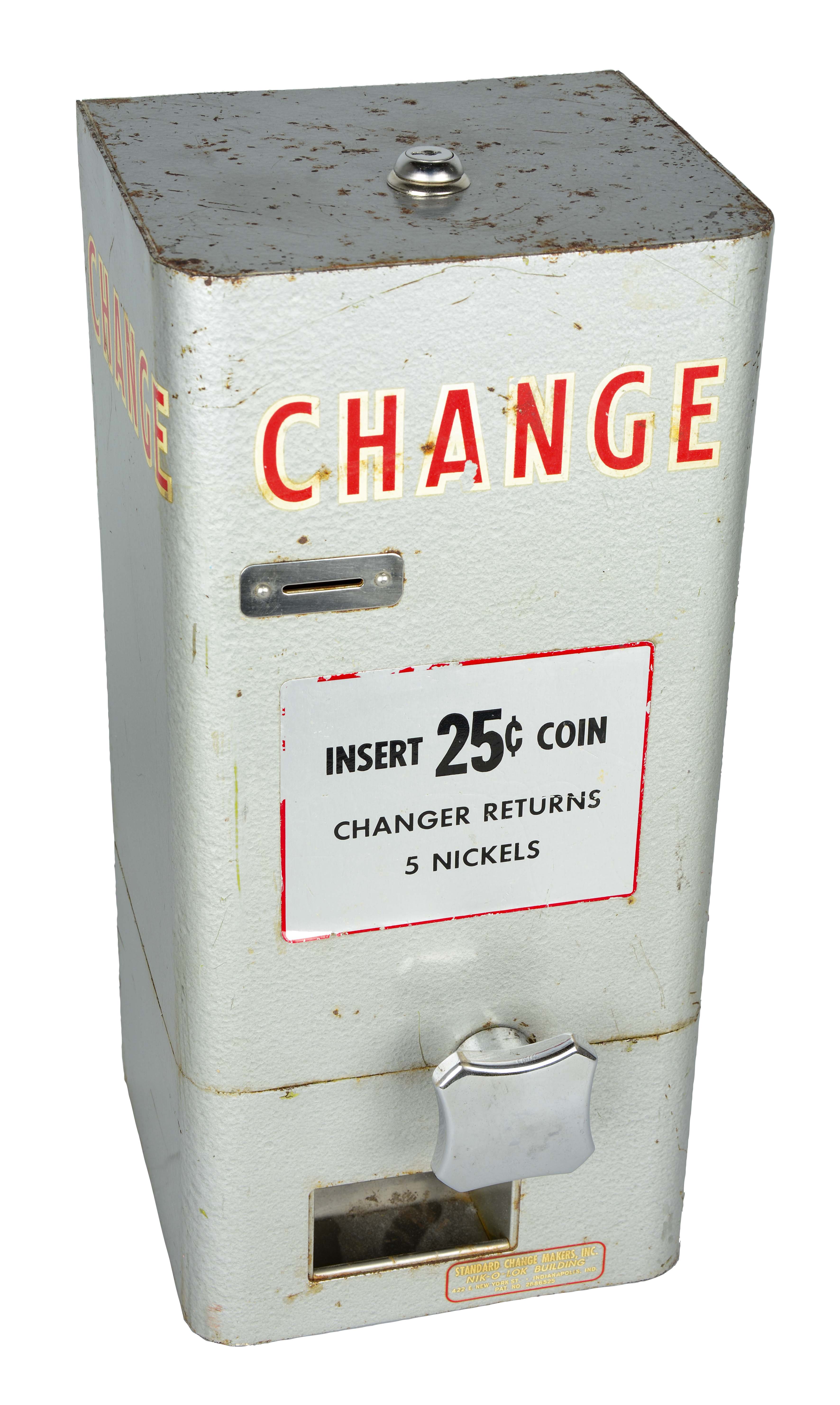 Lot Detail 25¢ STANDARD CHANGEMAKERS INC. WALL MOUNT CHANGE DISPENSER.