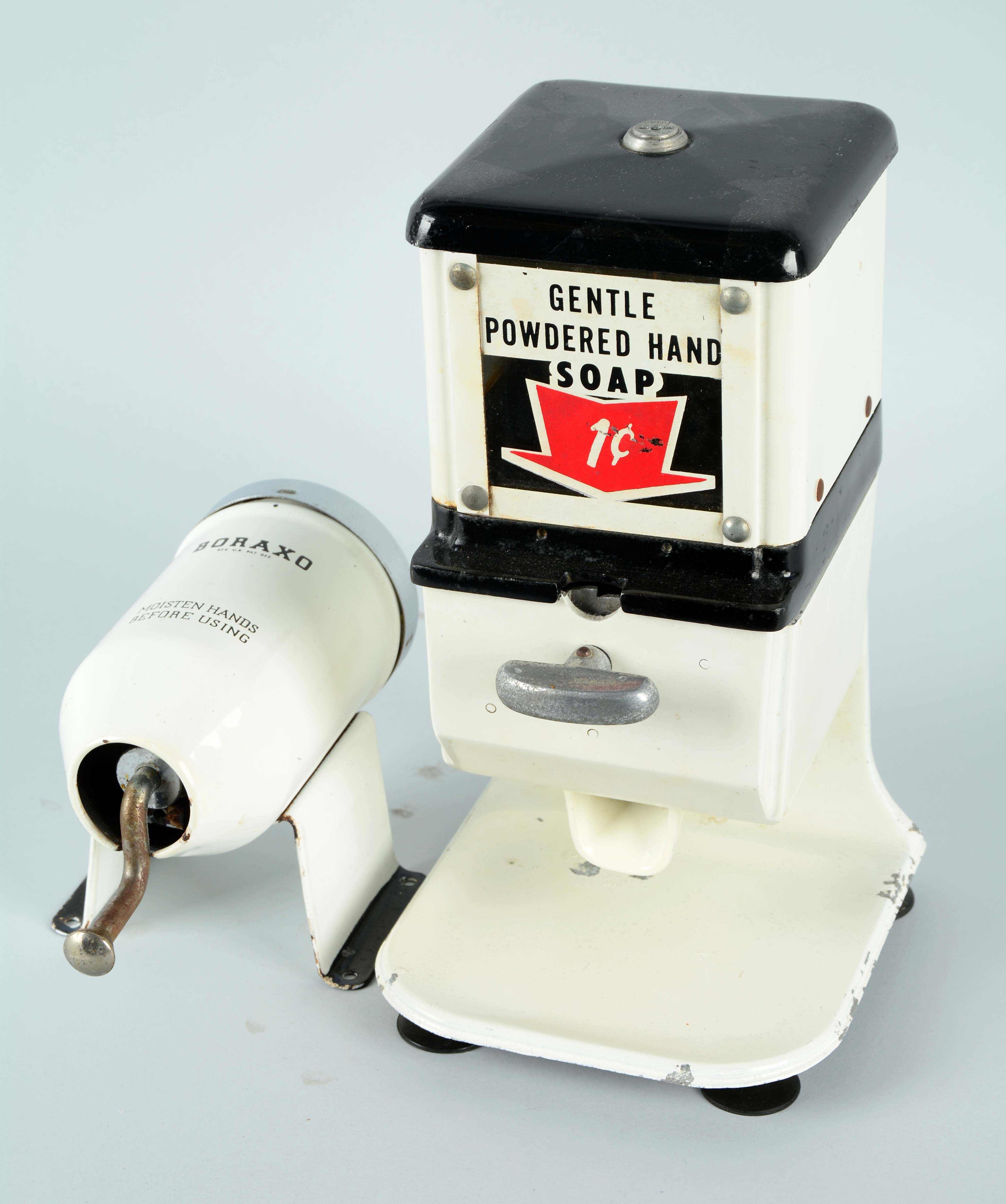 Lot Detail LOT OF 2 POWDERED SOAP DISPENSERS.