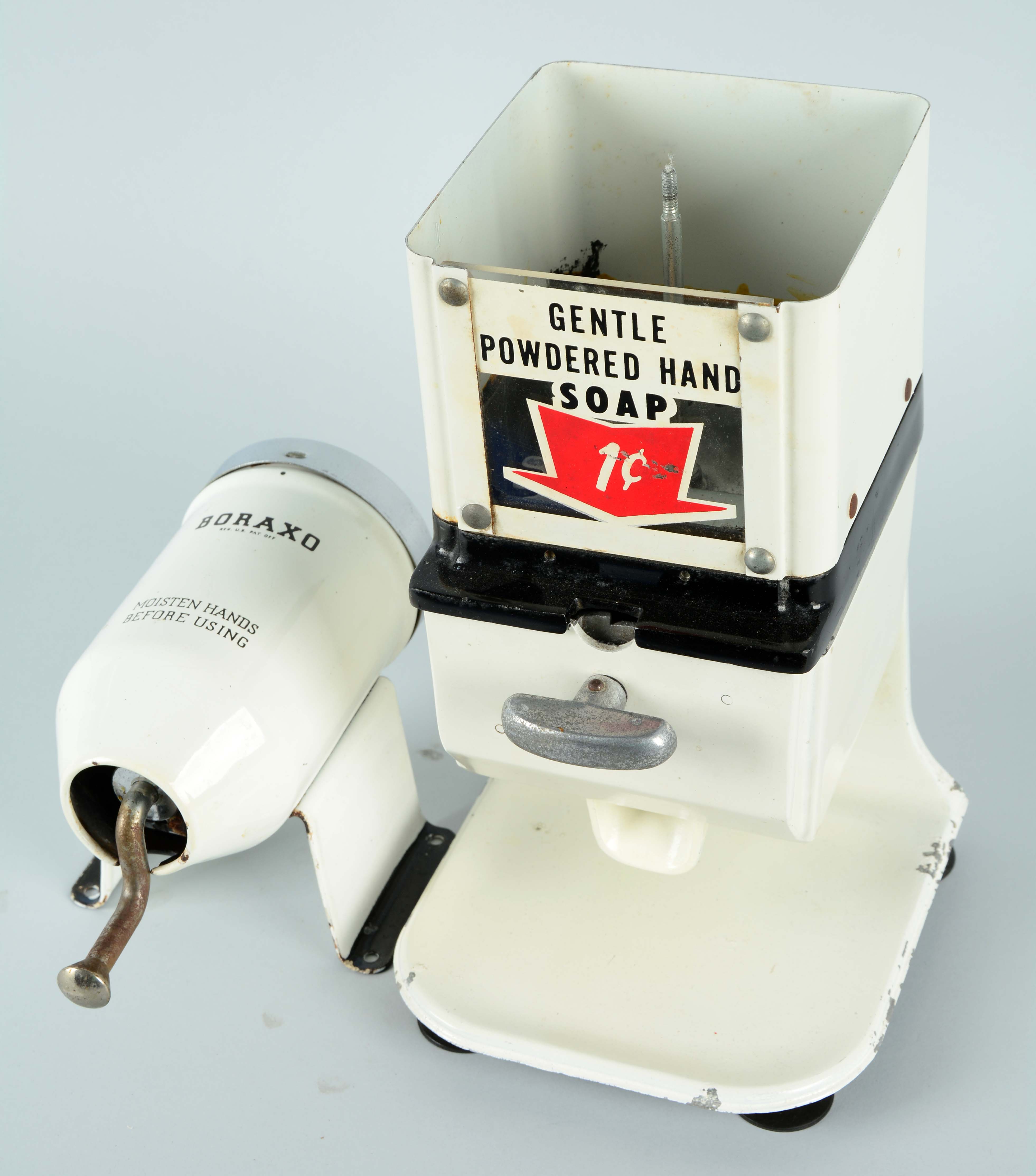 Lot Detail LOT OF 2 POWDERED SOAP DISPENSERS.