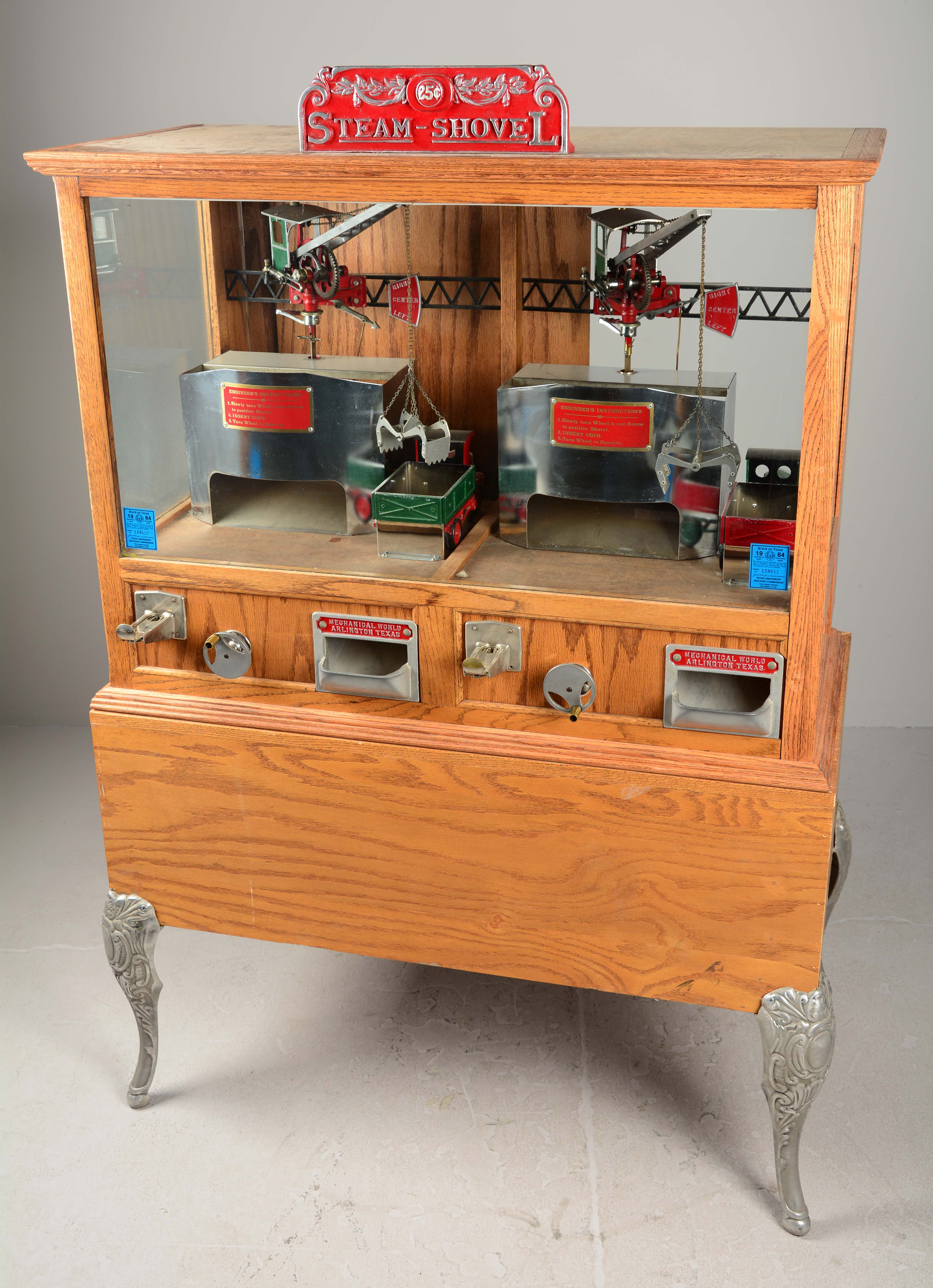 Lot Detail 25¢ MECHANICAL WORLD STEAM SHOVEL ARCADE CLAW MACHINE.