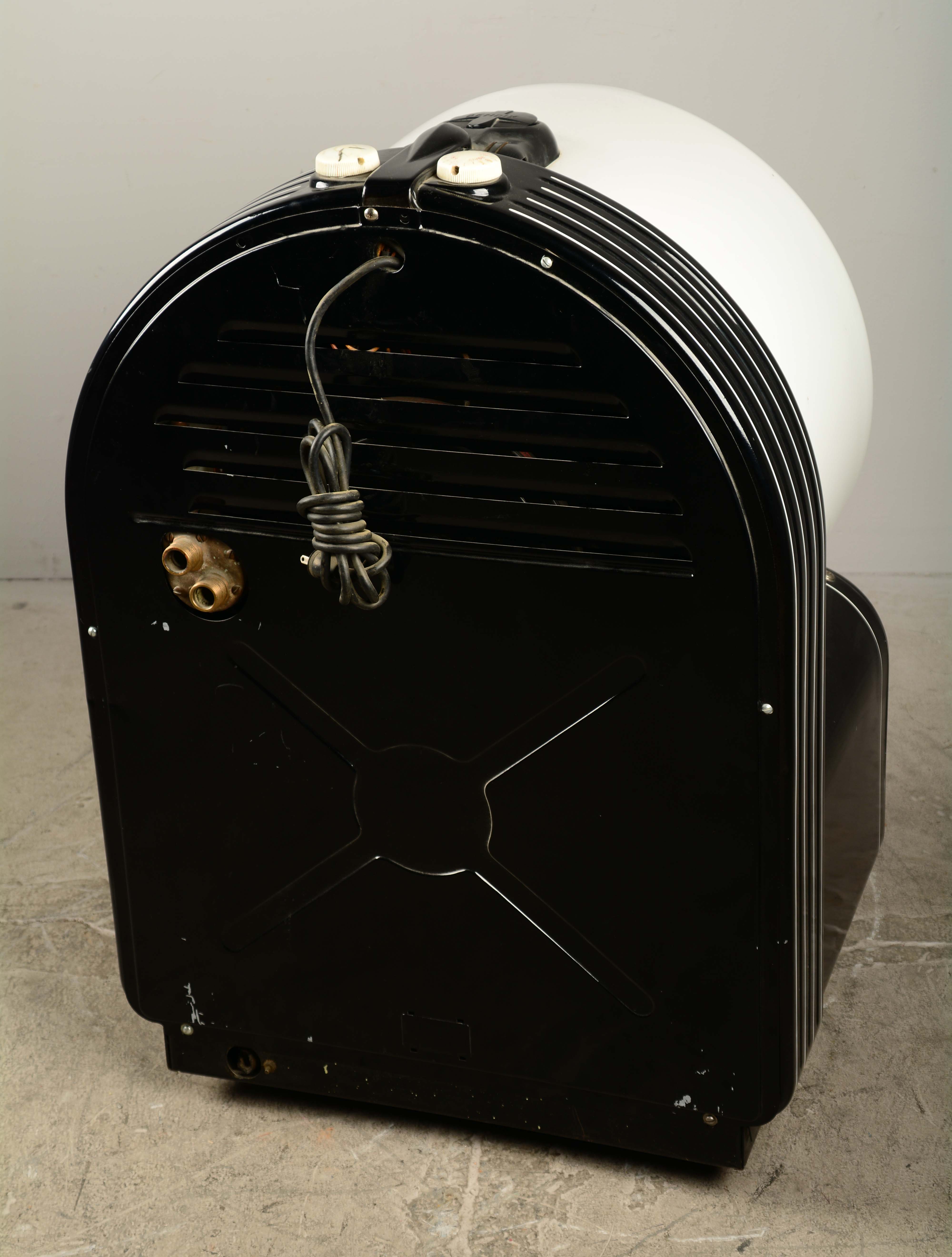 Lot Detail VINTAGE BENDIX FRONT LOAD WASHING MACHINE.