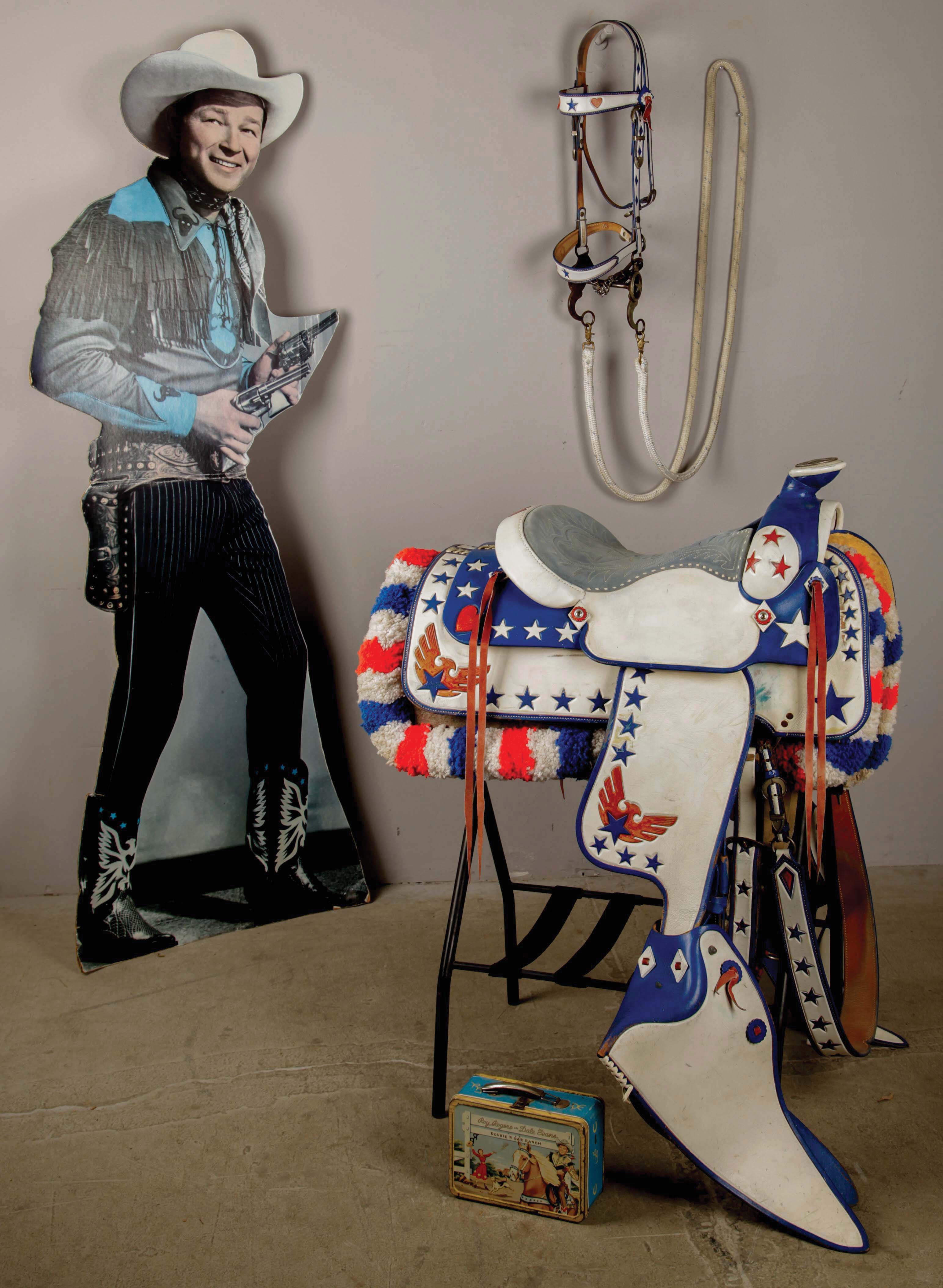 Life Size Plastic White Horse Head Display Mannequin auctions & price