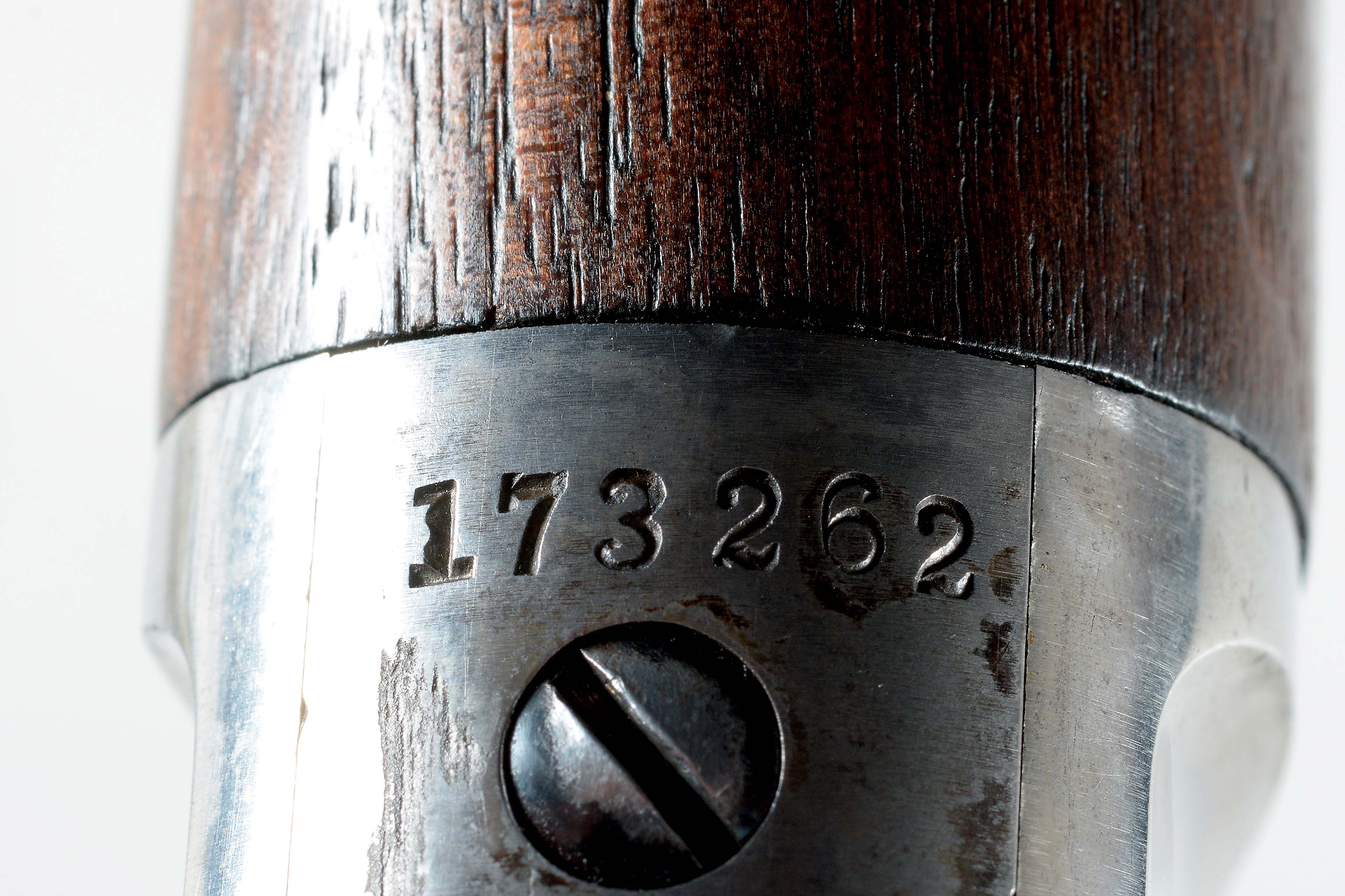 Lot Detail (A) ARMY & NAVY MARKED MARTINIHENRY SINGLE SHOT RIFLE.