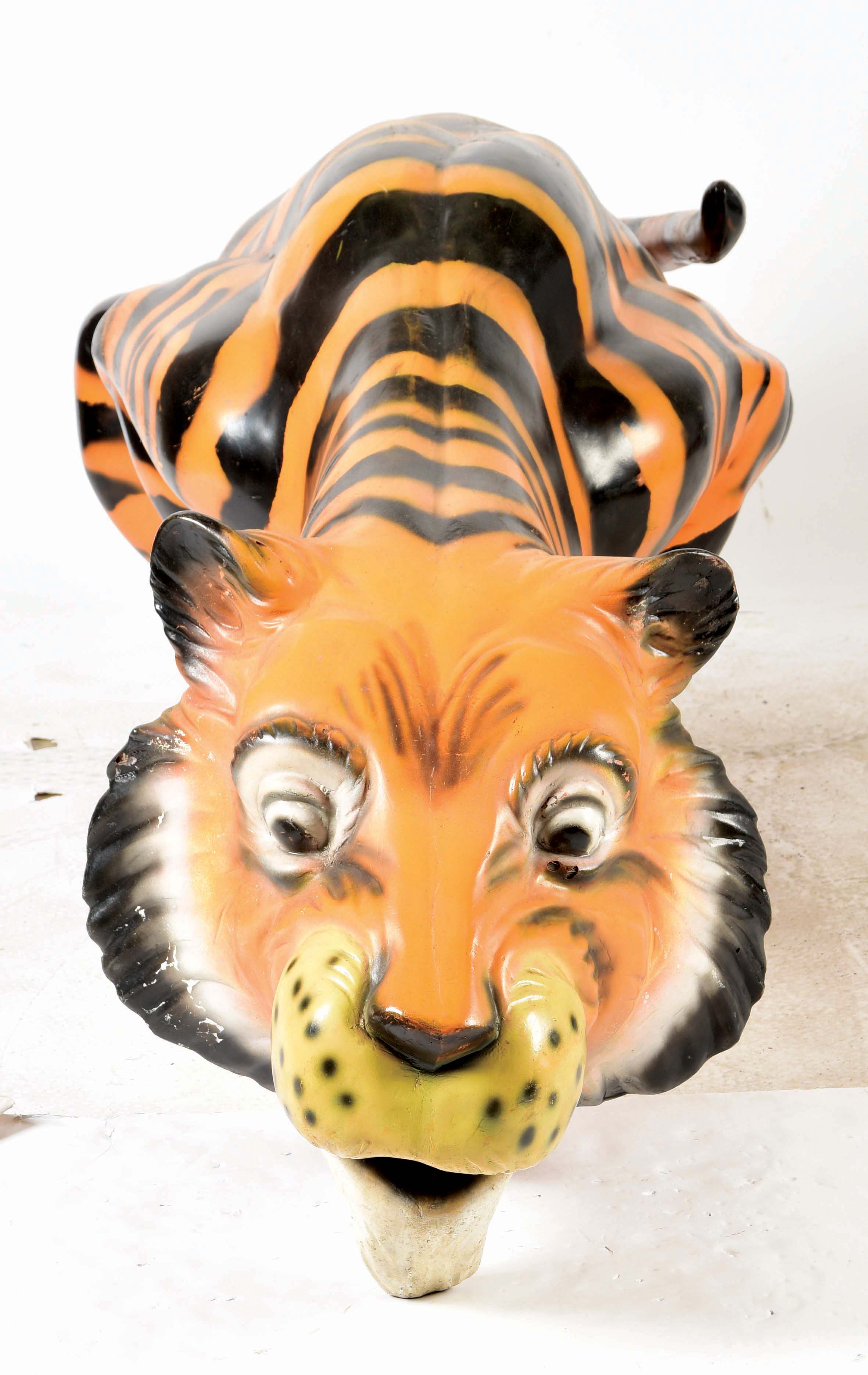 Lot Detail LARGE ESSO GASOLINE FIBERGLASS TIGER STATUE.