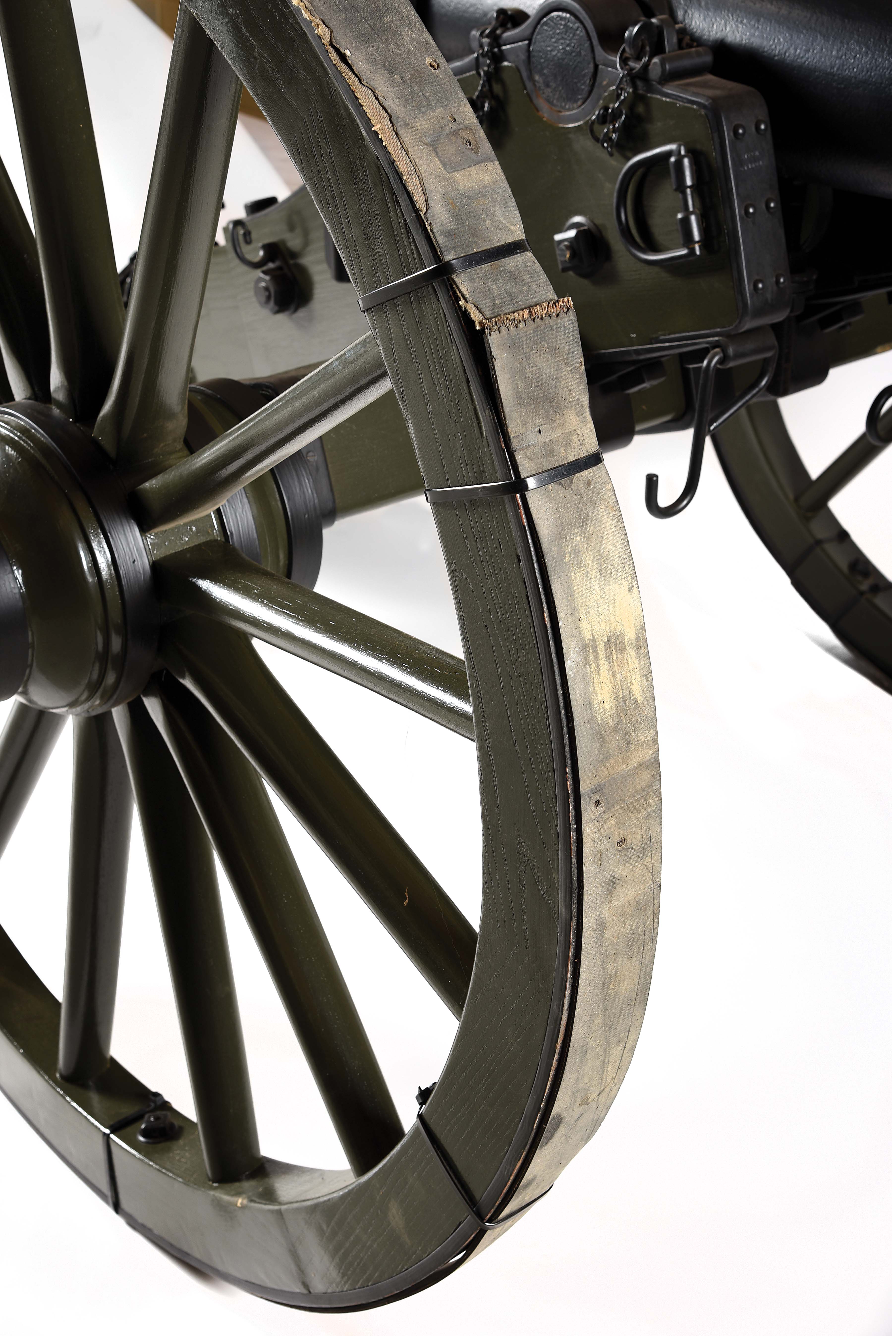 Lot Detail (A) OUTSTANDING ATTRACTIVE AND EXTREMELY DESIRABLE