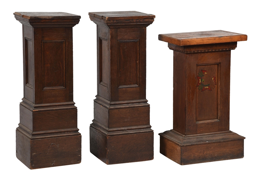 Lot Detail LOT OF 3 PEDESTAL STANDS.