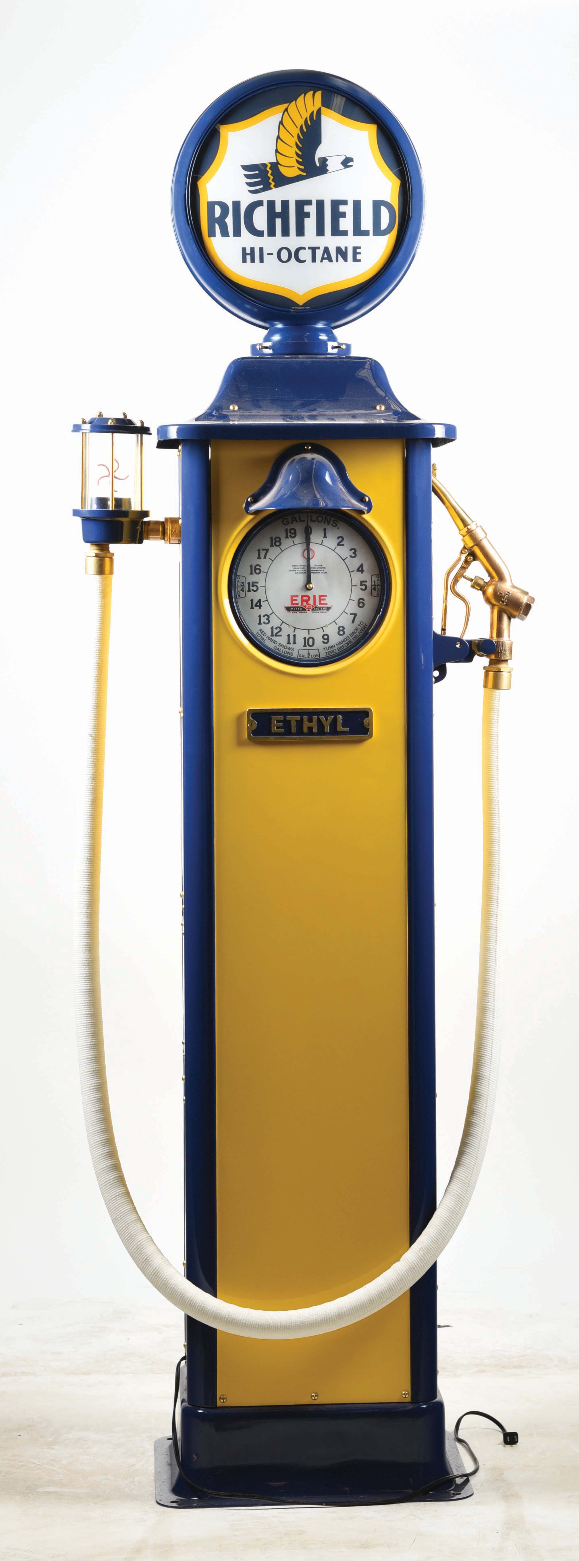 Lot Detail OUTSTANDING ERIE MODEL 753 CLOCKFACE GAS PUMP RESTORED IN