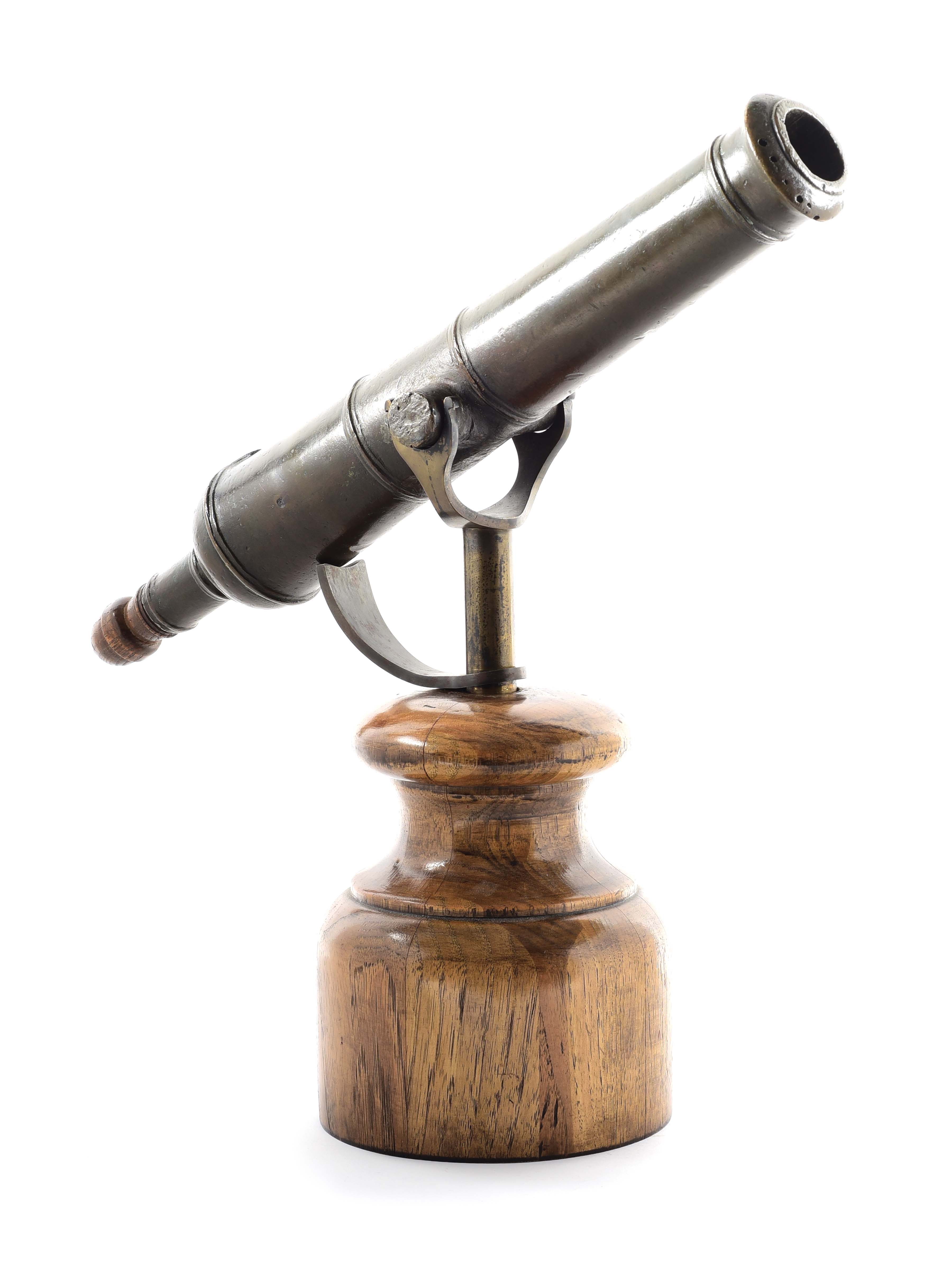 Lot Detail A MID18TH CENTURY BRONZE SWIVEL CANNON OR GUN.