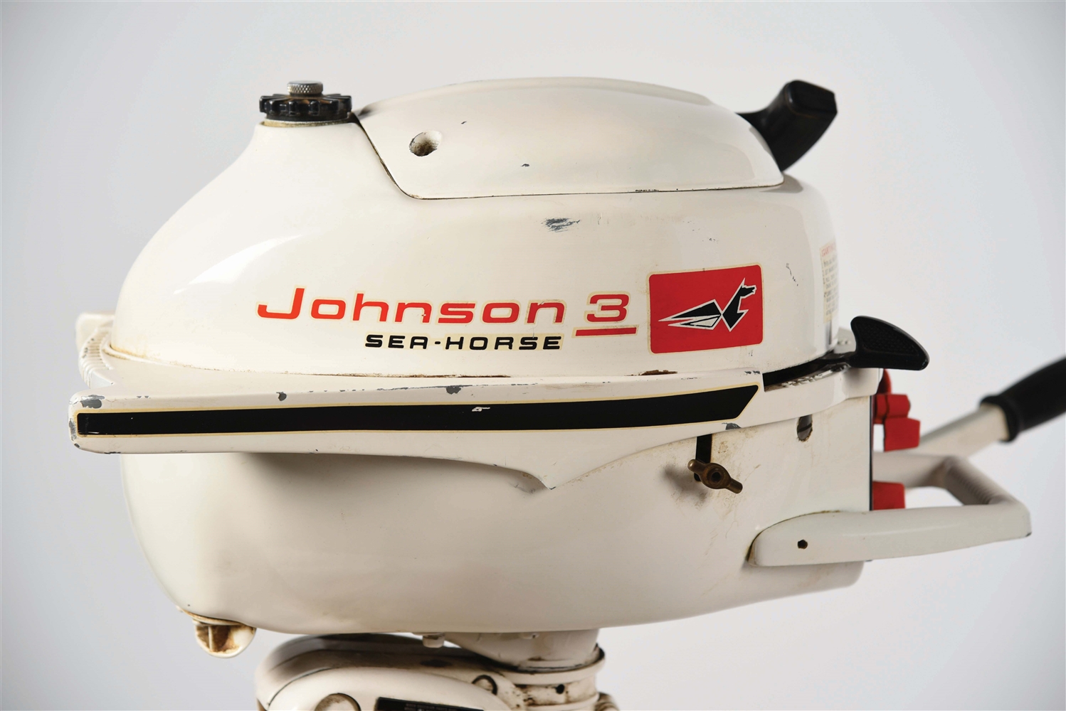 Lot Detail 1960 JOHNSON SEAHORSE JW16 3HP OUTBOARD MOTOR.