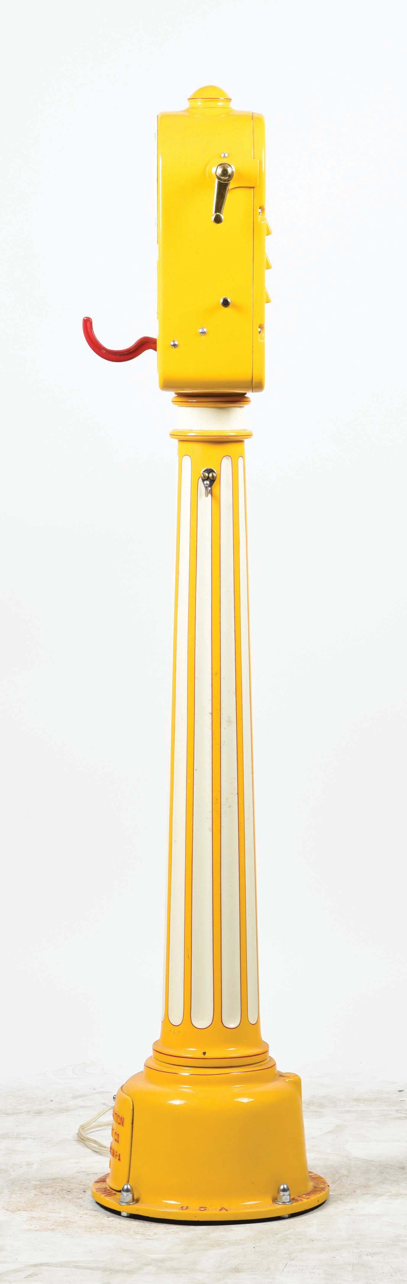 Lot Detail - ECO AUTOMATIC TIRE INFLATOR MODEL #26 MOUNTED ON ORIGINAL