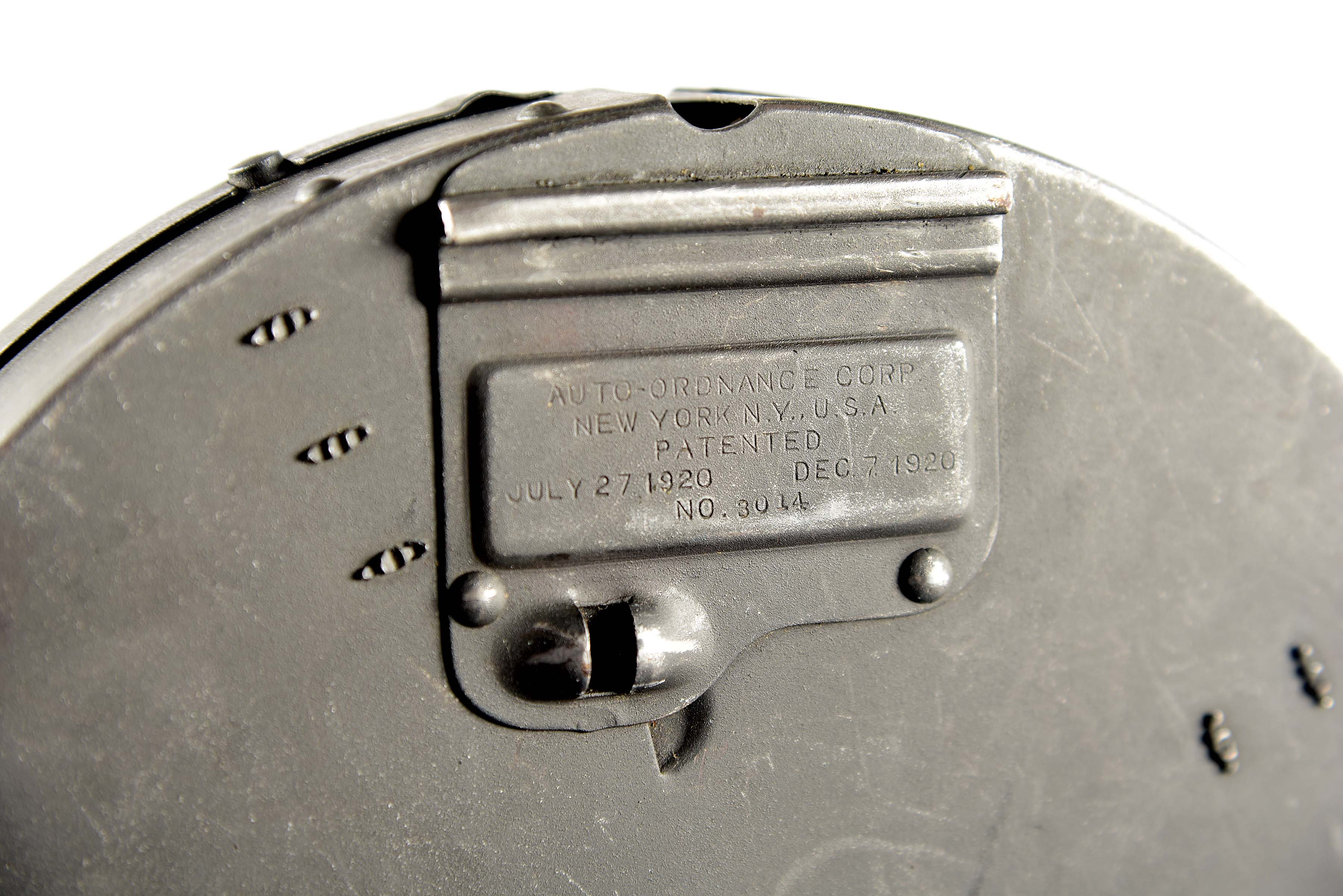 Lot Detail EXCEPTIONAL ORIGINAL MATCHING NUMBERED THOMPSON "C" 100 ROUND DRUM MAGAZINE.